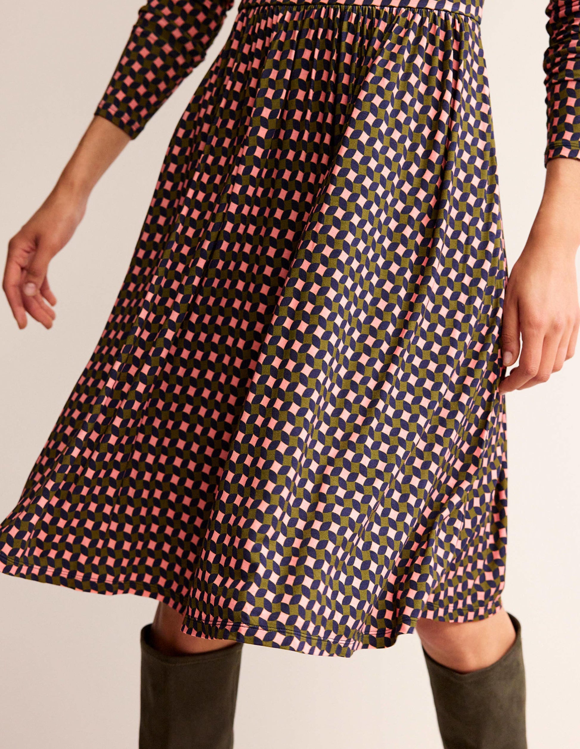 Thea Short Jersey Dress-Olive Green, Abstract Diamond-4