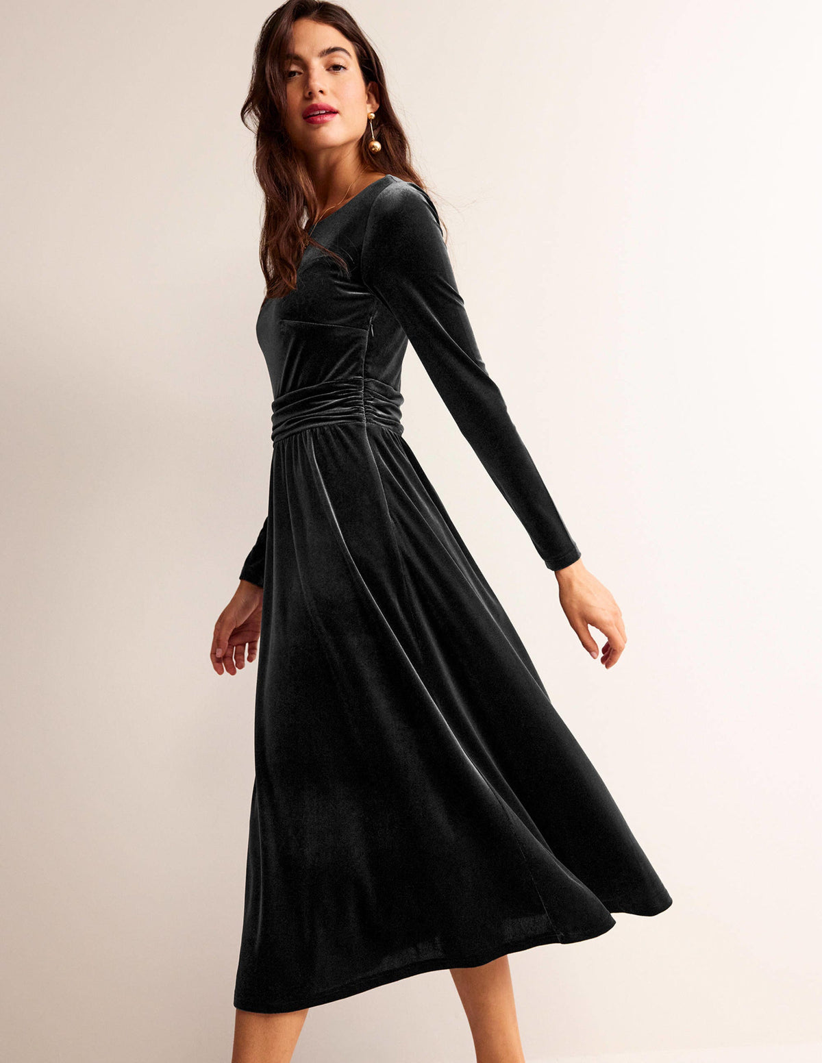 Abigail Velvet Midi Dress-Black - Image 1