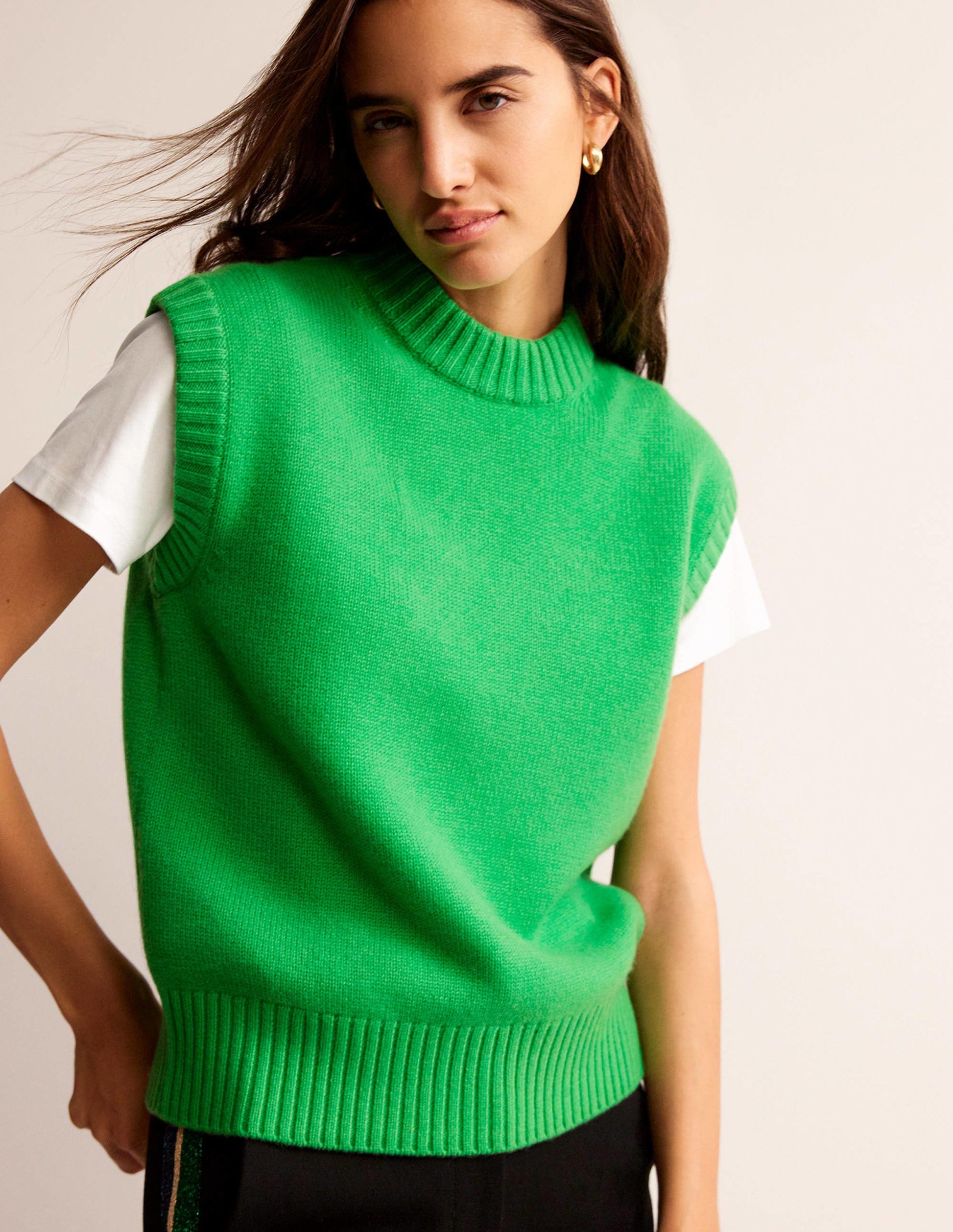 Chunky Cashmere Crew Neck Tank-Pigment Green-1