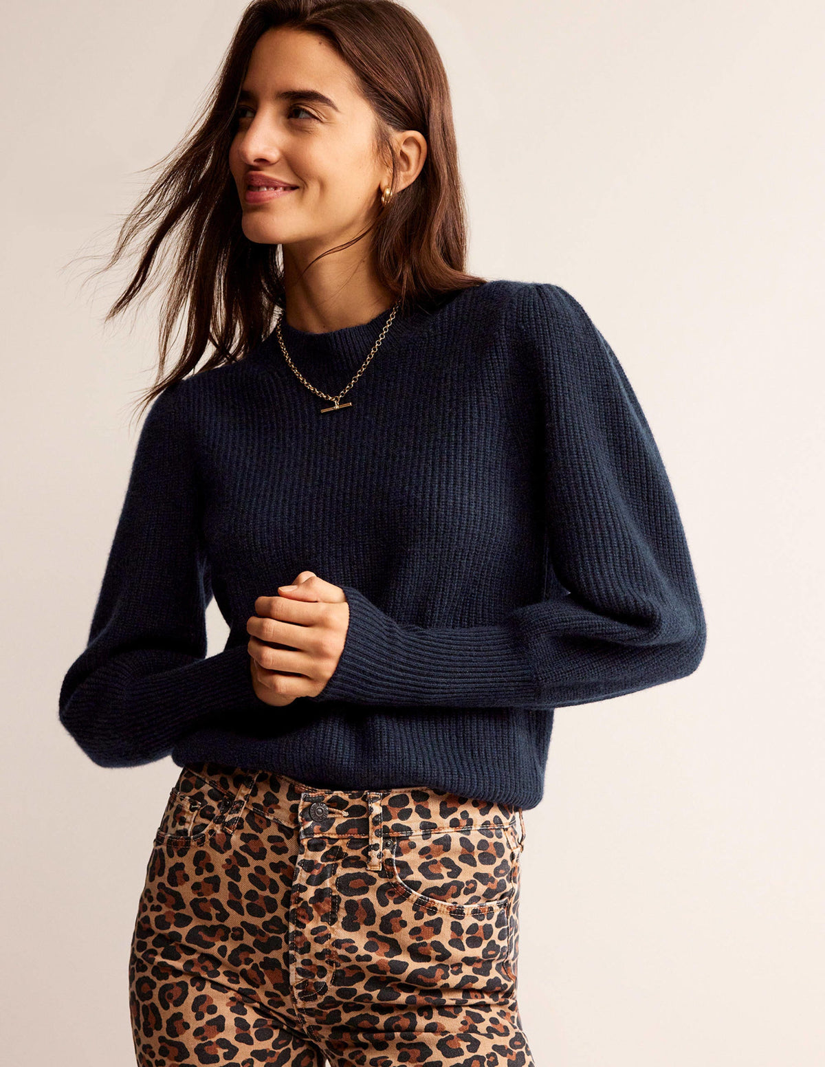 Key-Hole Cashmere Jumper-Navy - Image 1