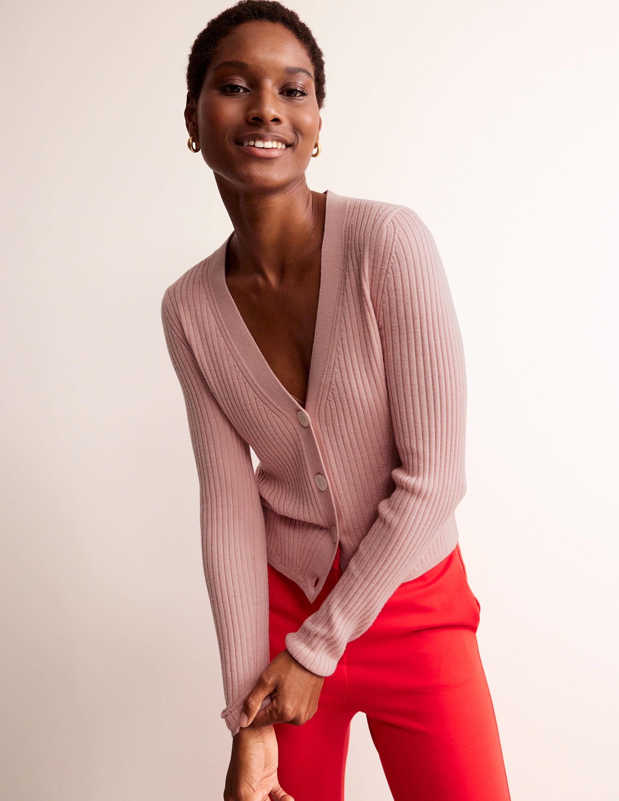 Ribbed Merino V Cardigan-Chalk Pink - Image 4