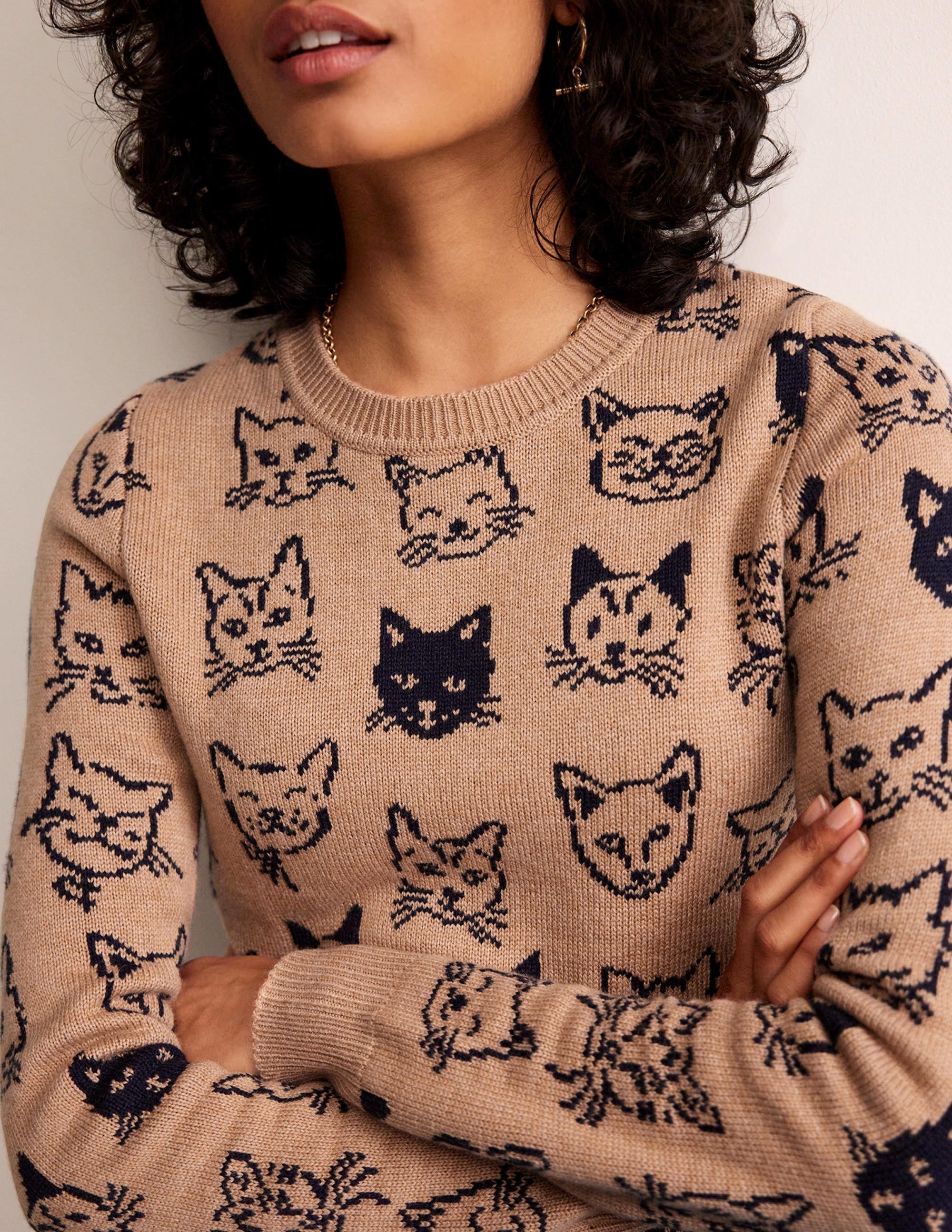 Heather Jacquard Jumper-Camel and Navy, Cats - Image 2
