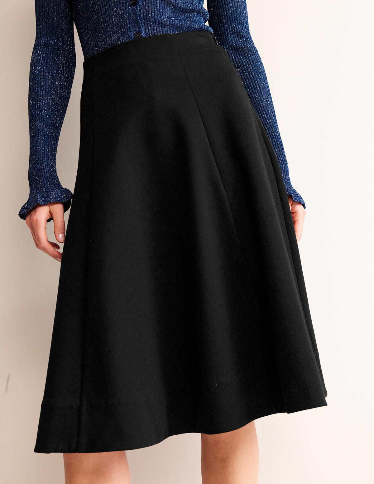 Flippy Jersey Midi Skirt-Black - Image 4