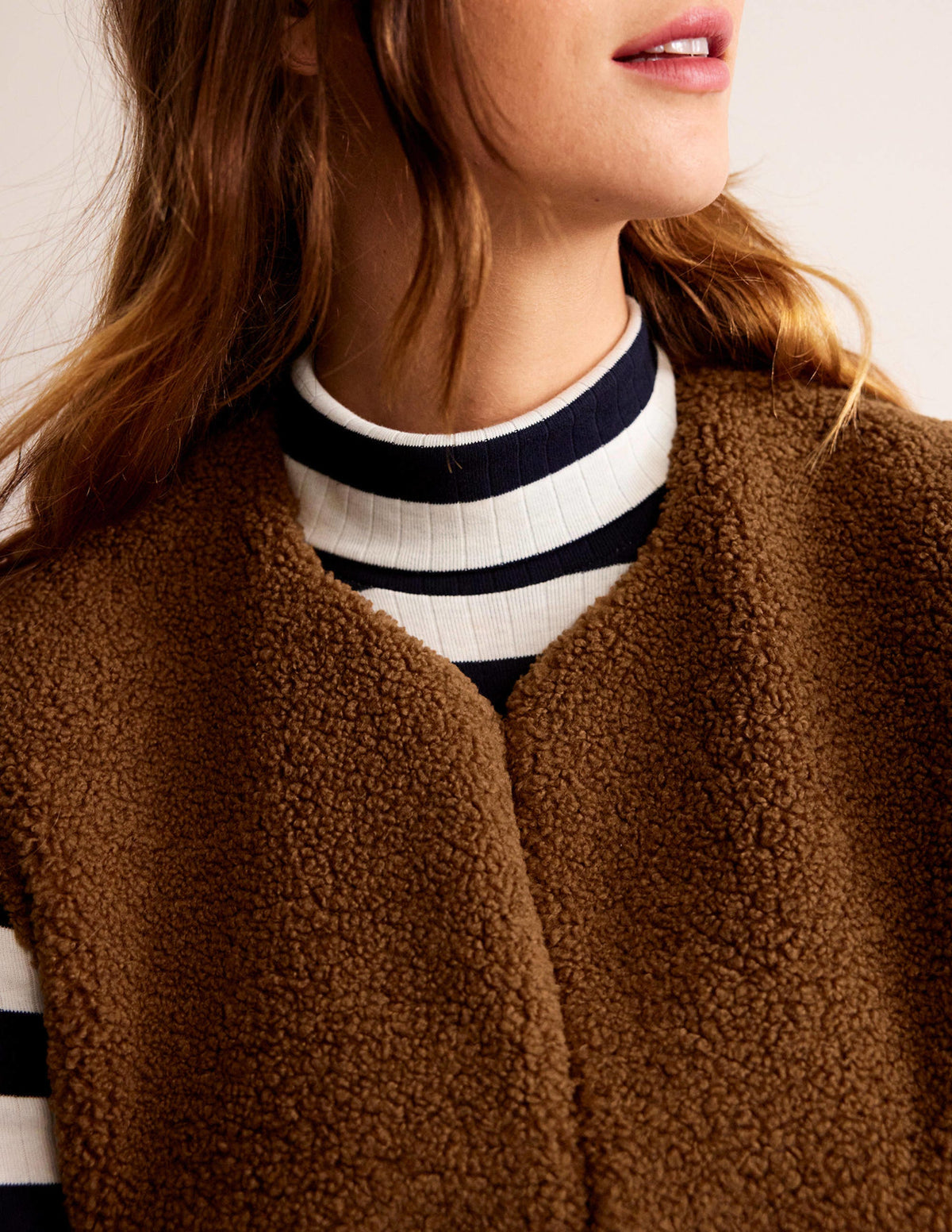 Teddy Gilet-Raw Umber - Image 2