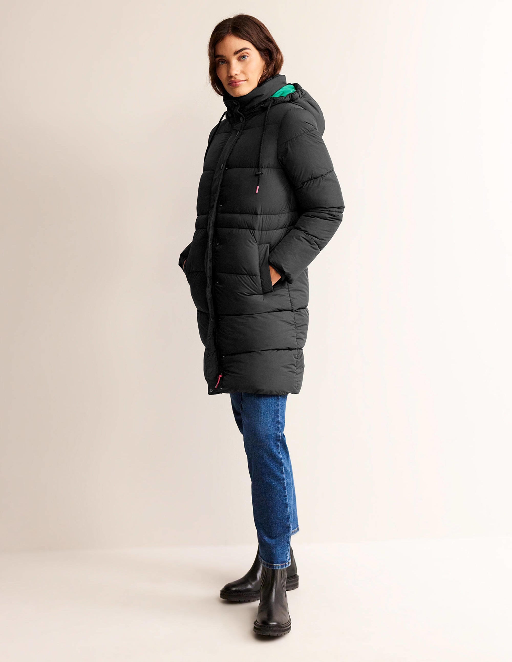 Bamburgh Puffer Coat-BLACK - Image 5