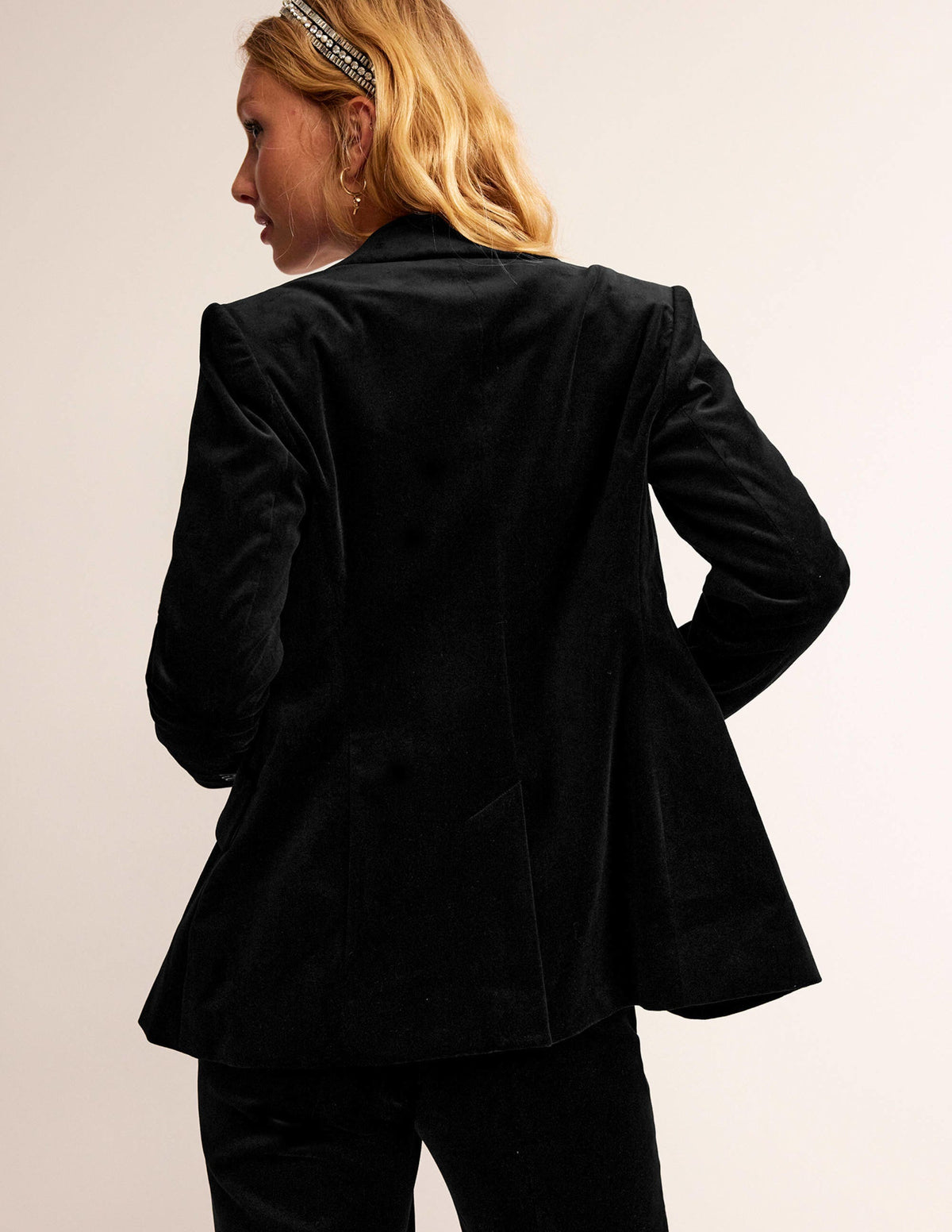 Marylebone Velvet Blazer-Black - Image 3
