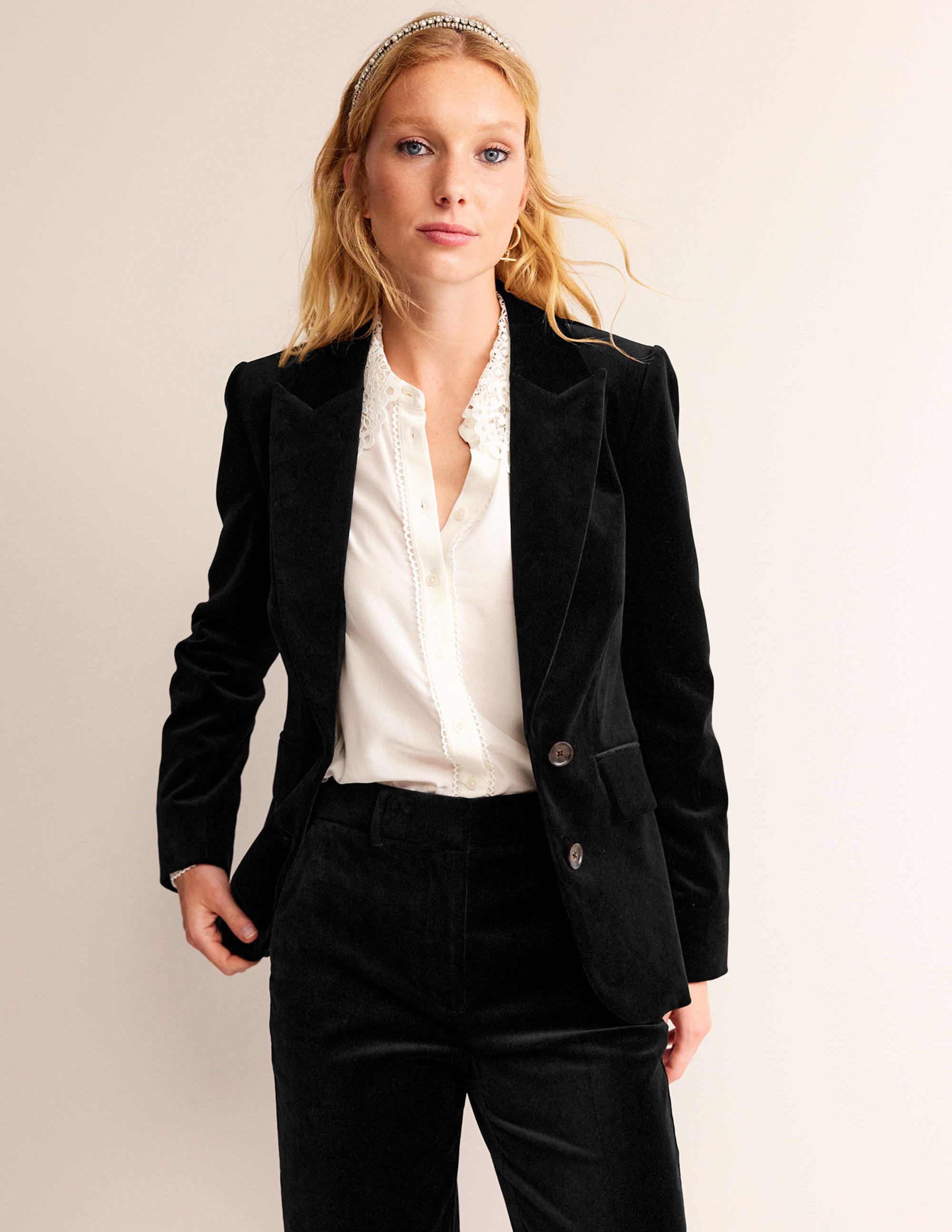 Marylebone Velvet Blazer-Black - Image 4