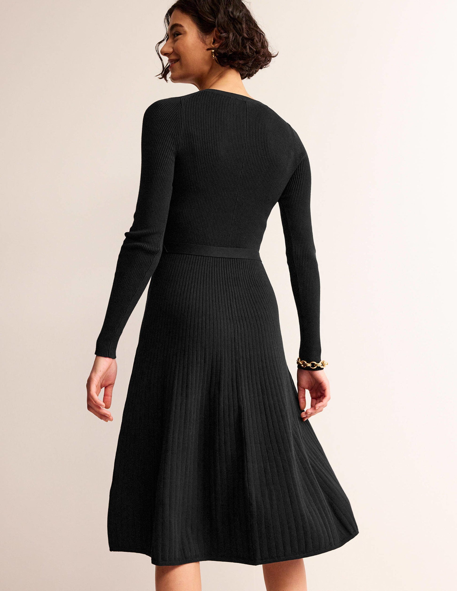 Lola Knitted Midi Dress-Black-4