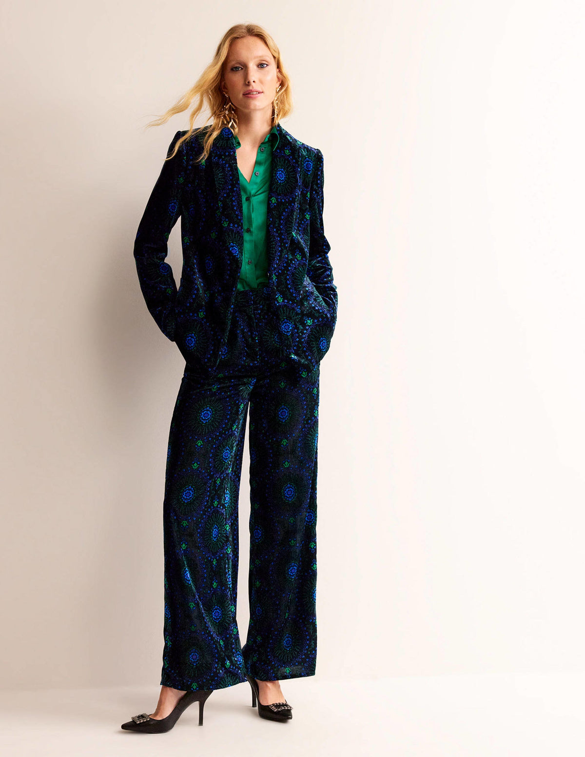 Tie-Waist Velvet Jacket-Black, Artizian Geo - Image 5