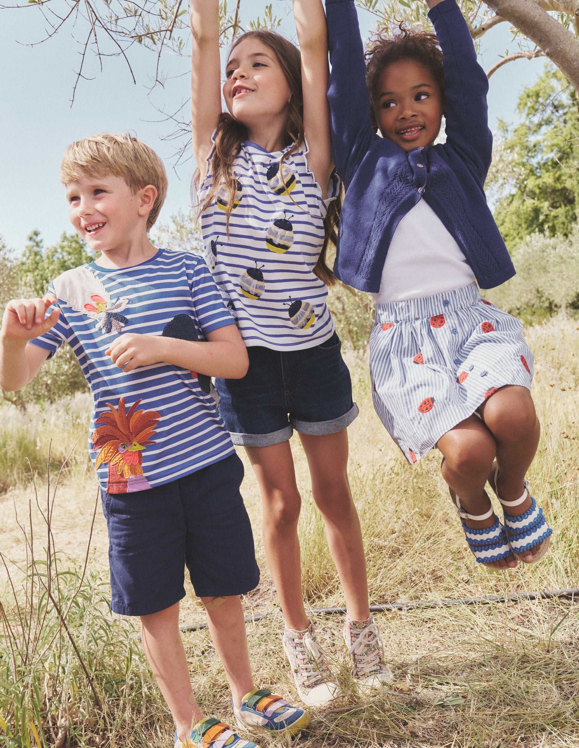 Flutter Short Sleeve T-Shirt-Wisteria Blue/Vanilla Pod-4
