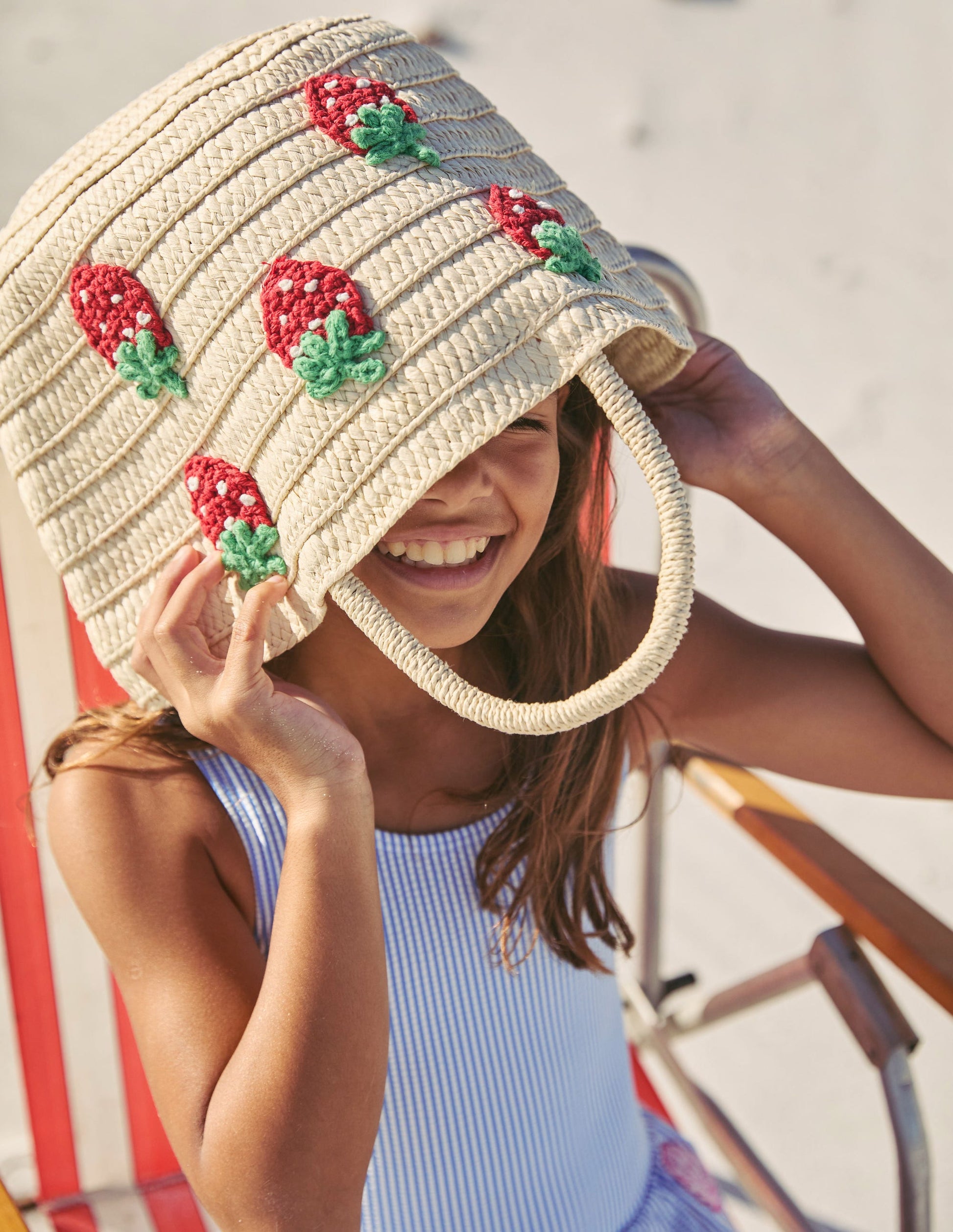 Basket Bag-Embroidered Strawberries-3