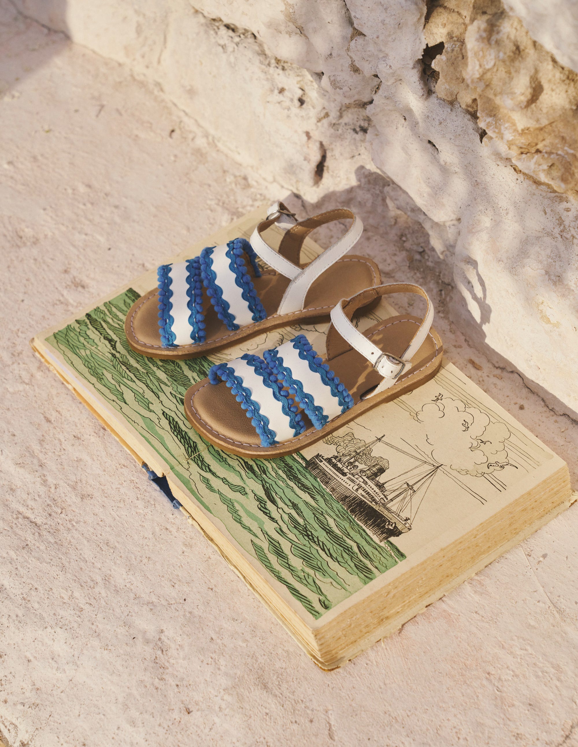 Pom Pom Trim Sandals-White - Image 4
