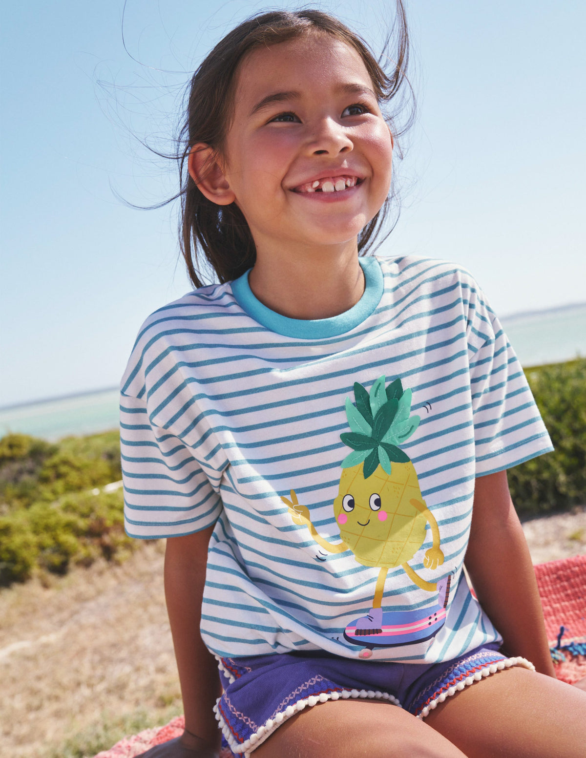 Boucle Relaxed T-shirt-Ivory/ Aqua Sea Pineapple - Image 4