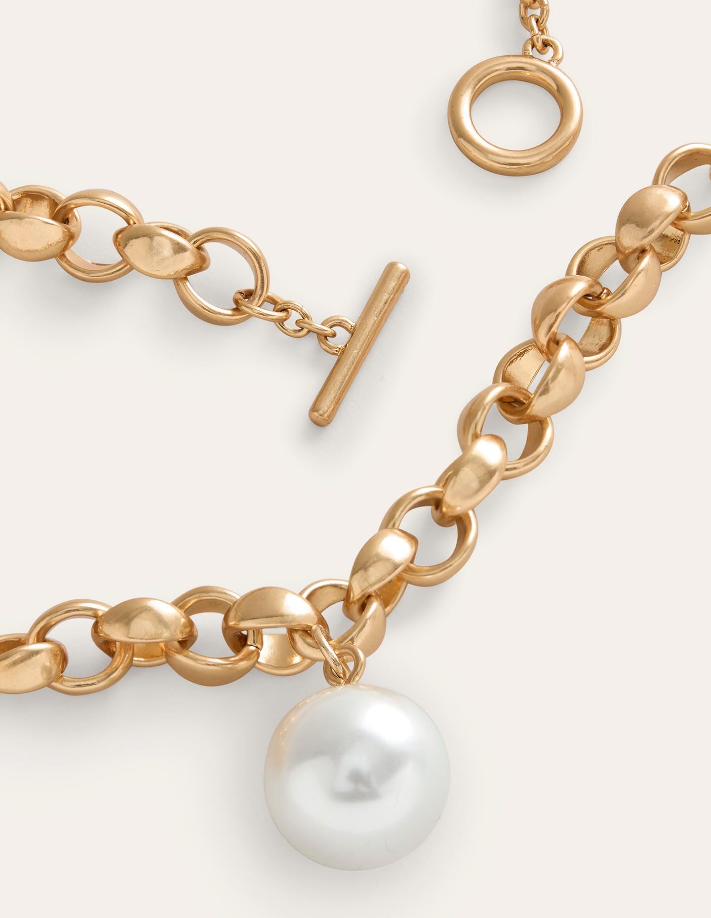 Chunky Faux Pearl Necklace-Gold-4