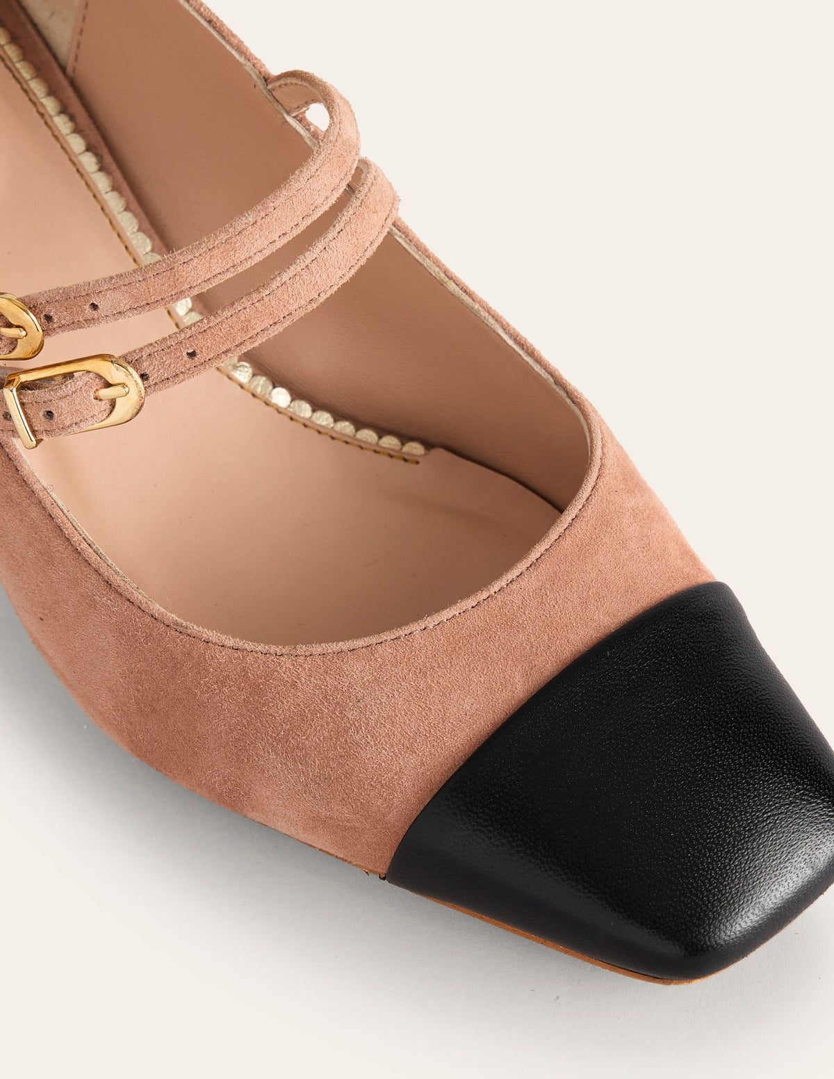 Block Heel Pump-Latte/Black Leather - Image 5