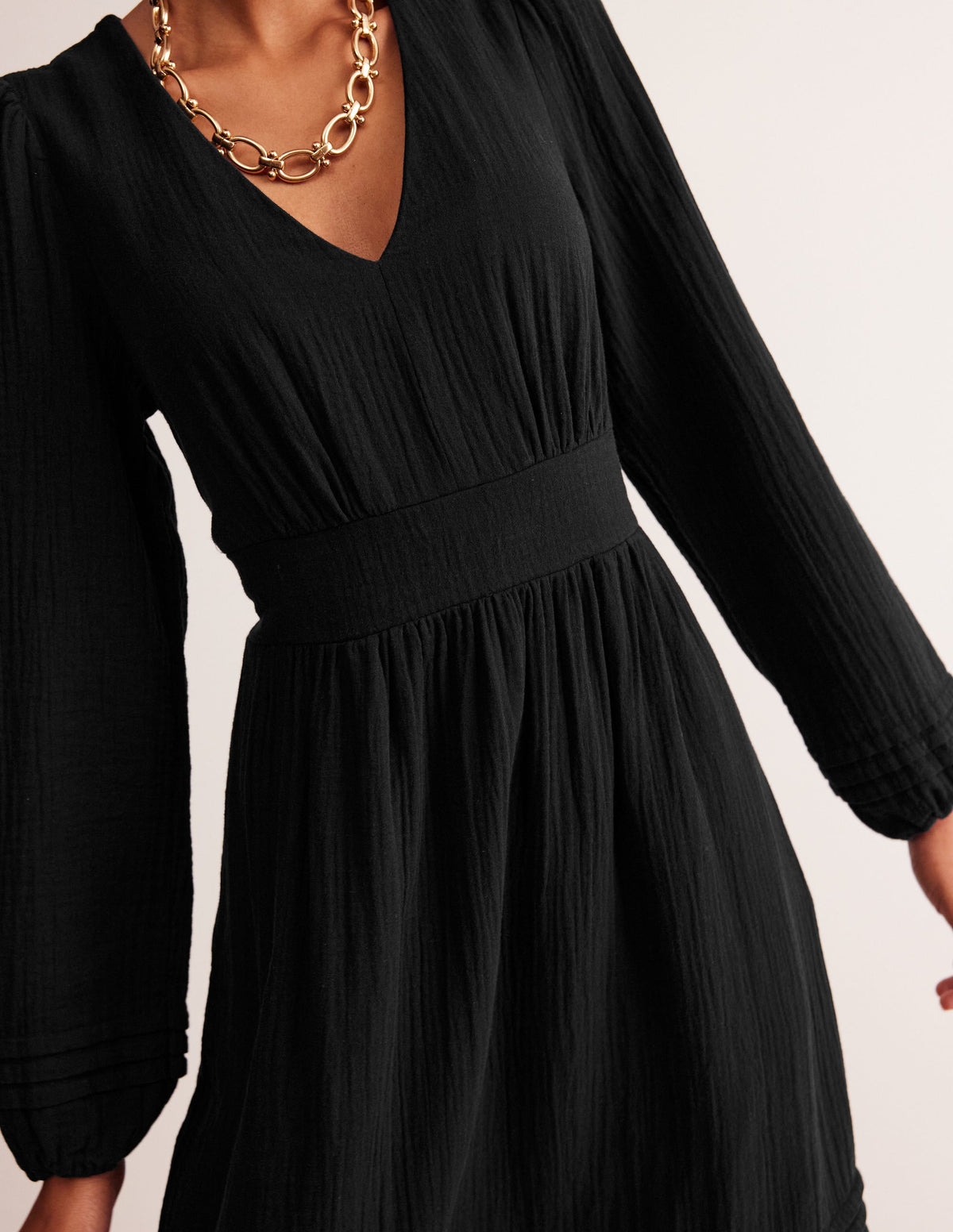 Eve Sleeved Double Cloth Dress-Black - Image 3