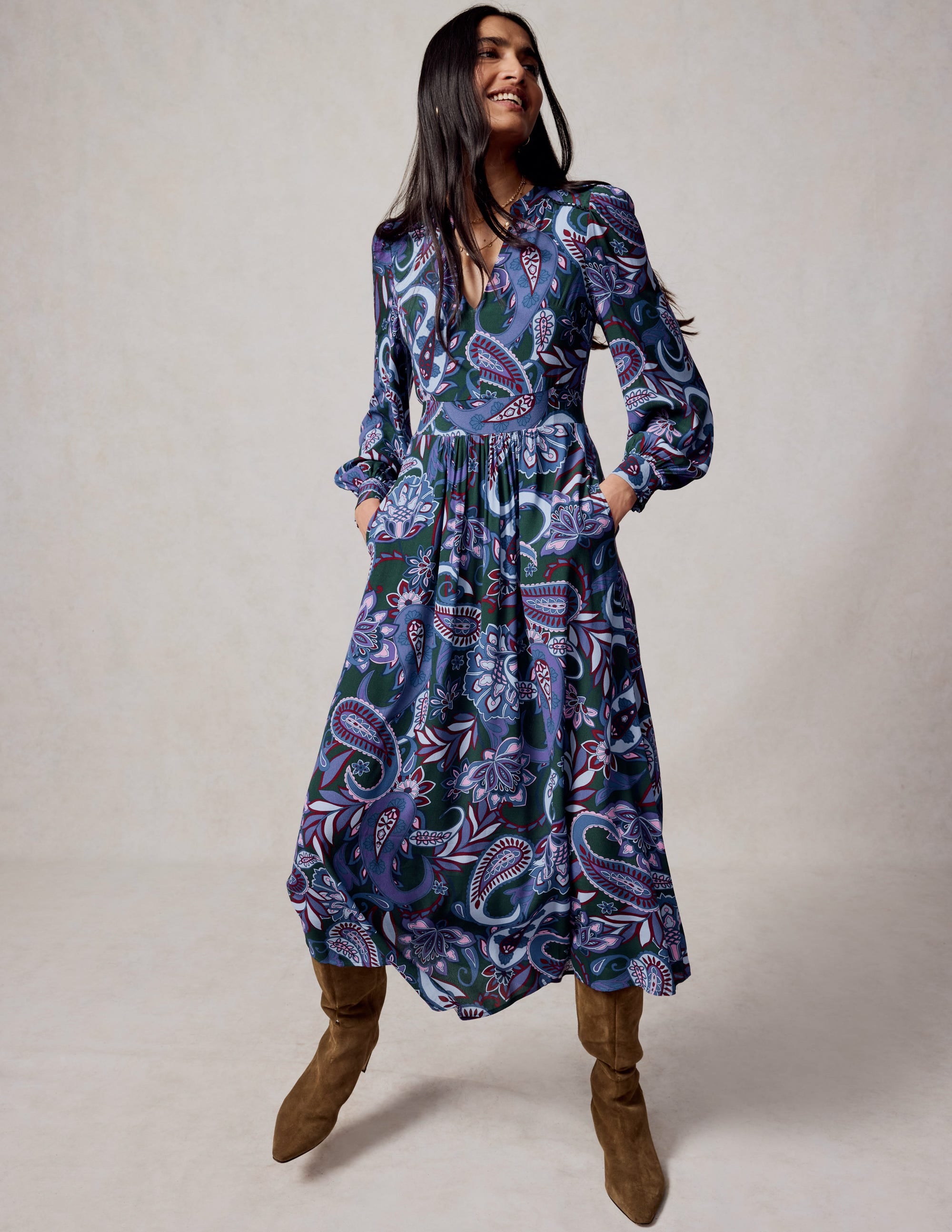 Zoe Trim Detail Midi Dress-Ameythyst, Paisley Fusion - Image 5