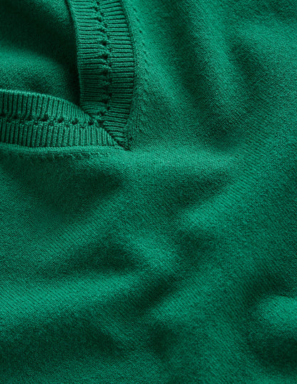 Catriona Cotton V-Neck Jumper-Malachite Green-6