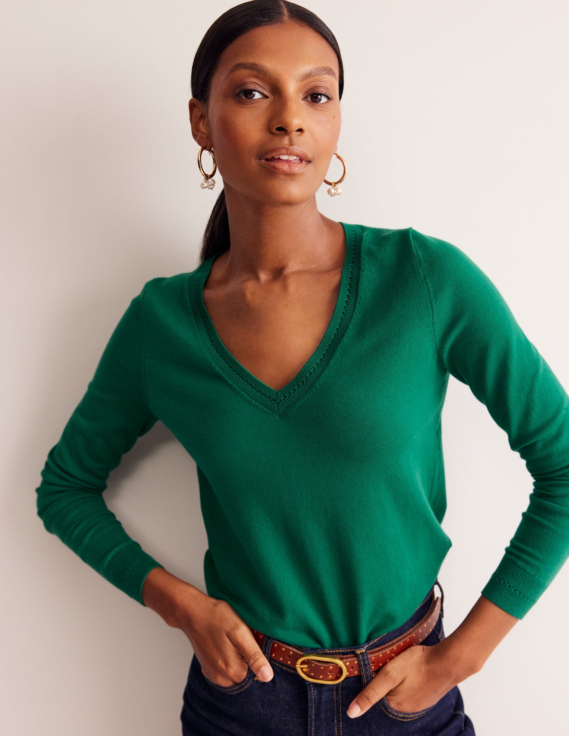 Catriona Cotton V-Neck Jumper-Malachite Green-1