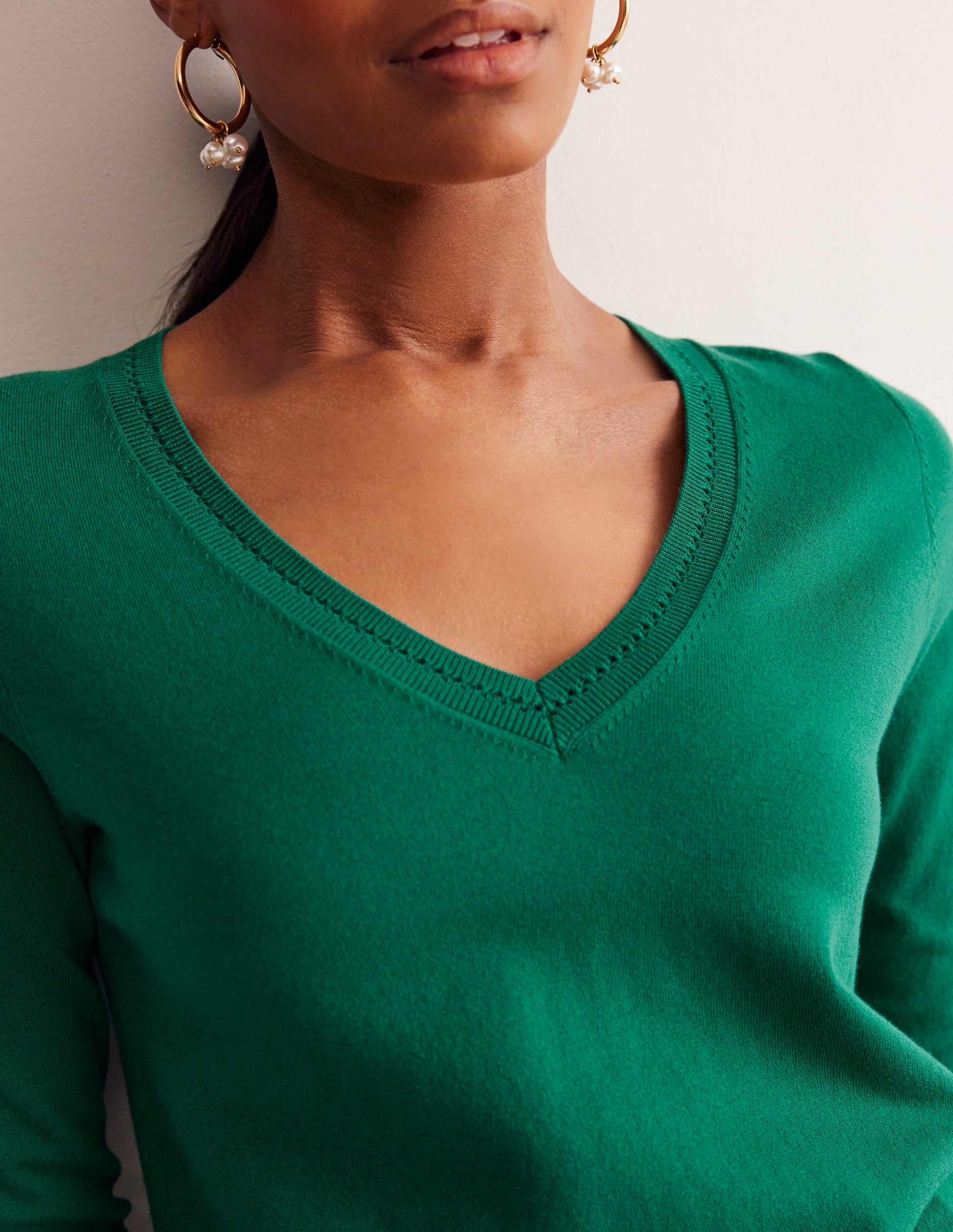 Catriona Cotton V-Neck Jumper-Malachite Green-2