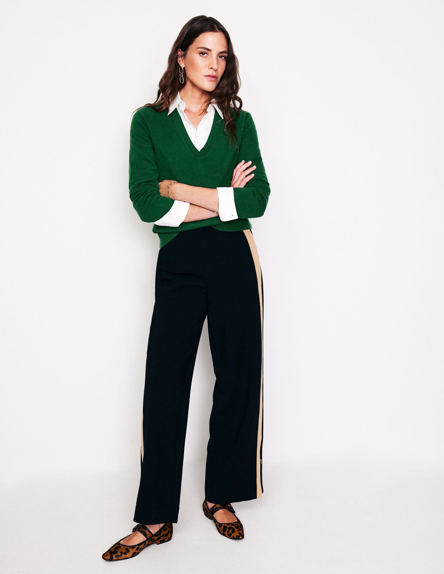Eva Cashmere V-neck Jumper-Pine Green