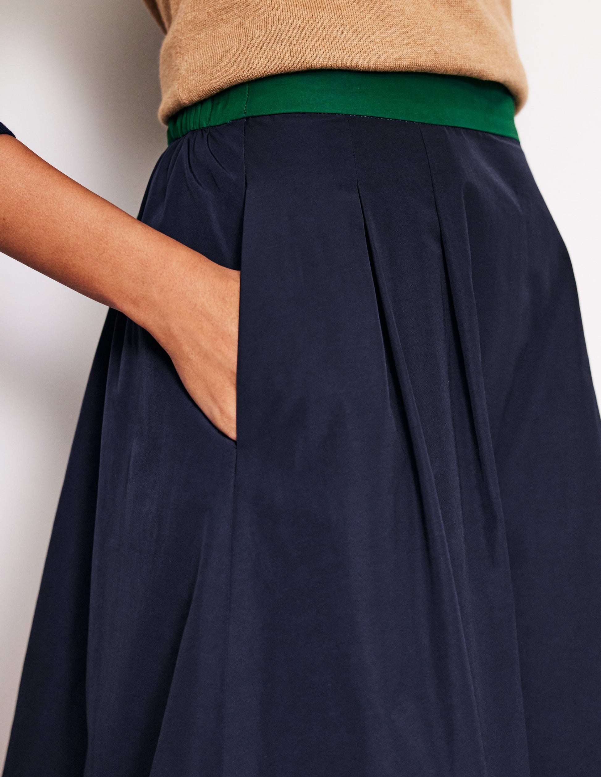 Isabella Taffeta Midi Skirt-Navy/ Cherry Jam-2