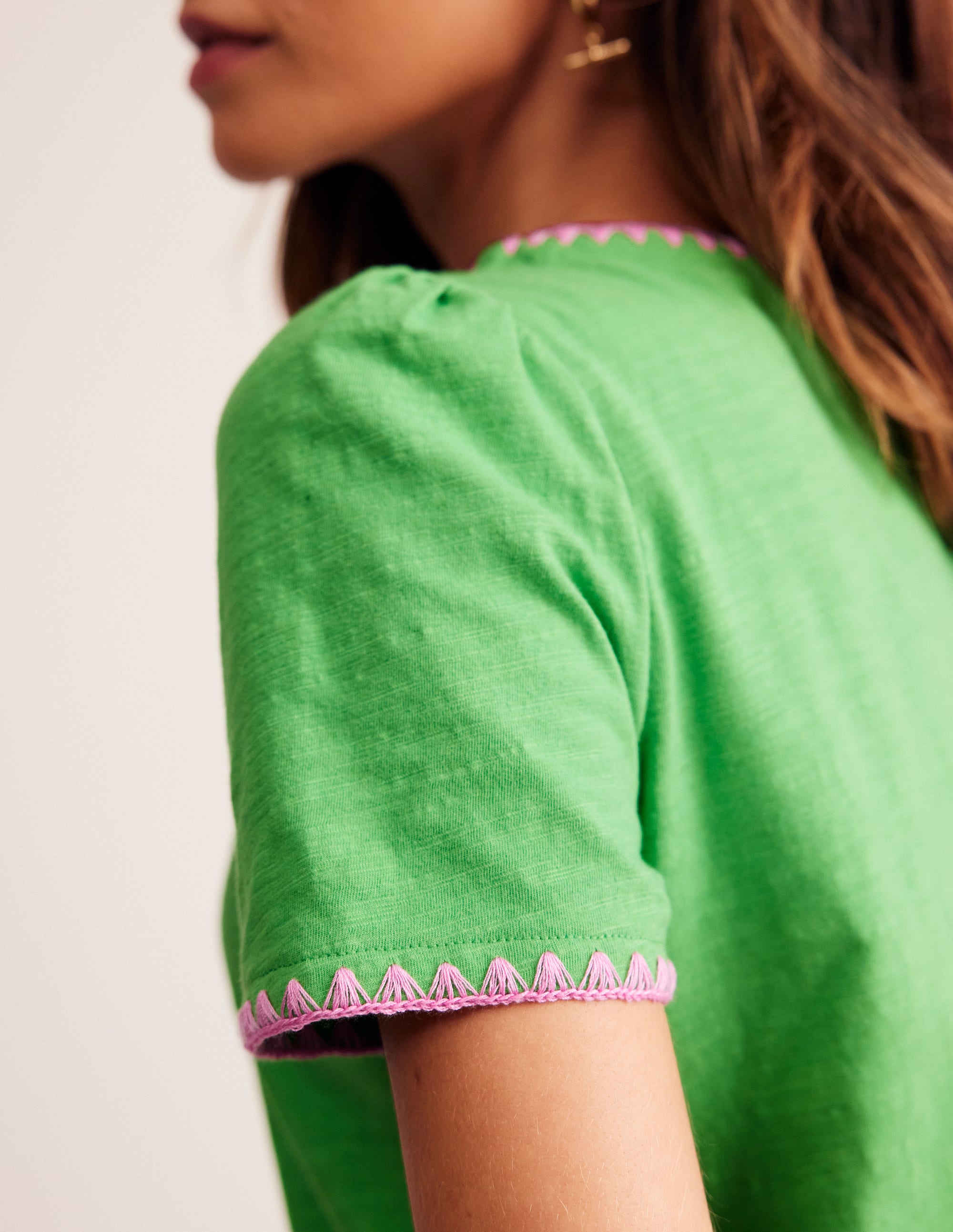 Ali Crochet T-shirt-Kelly Green - Image 2