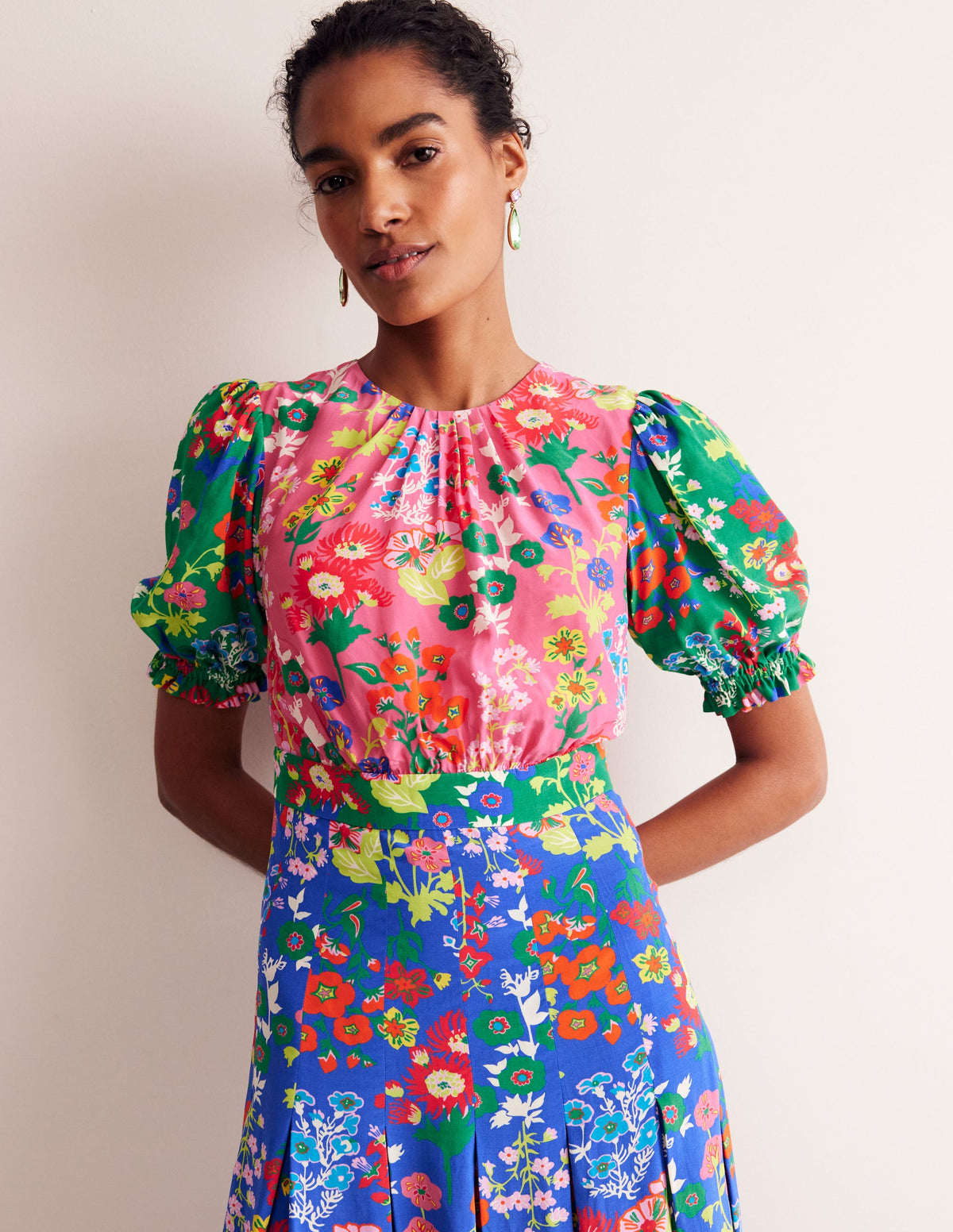 Liv Pleat Detail Midi Dress-Multi, Wildflower Cluster - Image 2