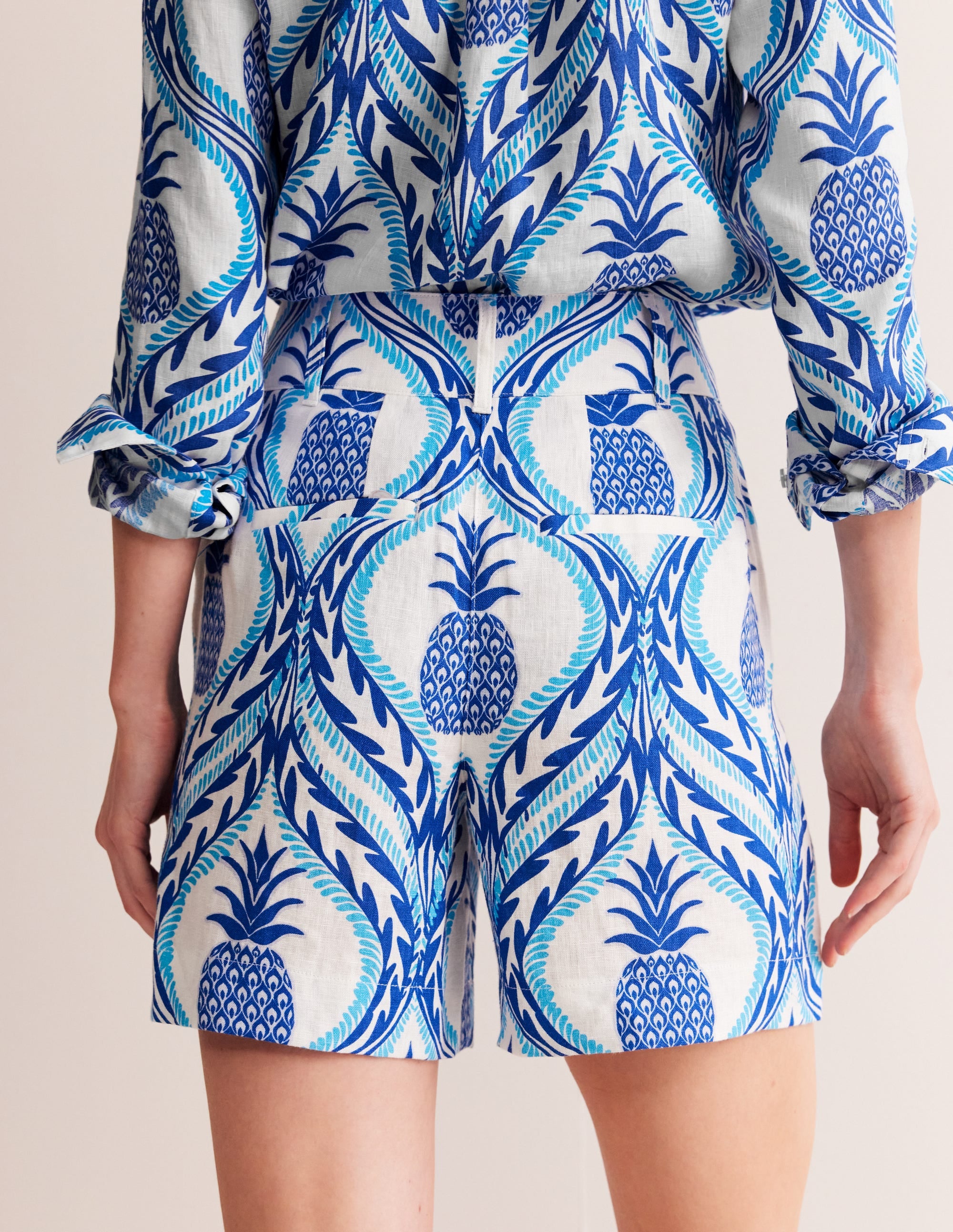 Westbourne Linen Shorts-Surf the web, pineapple wave - Image 3