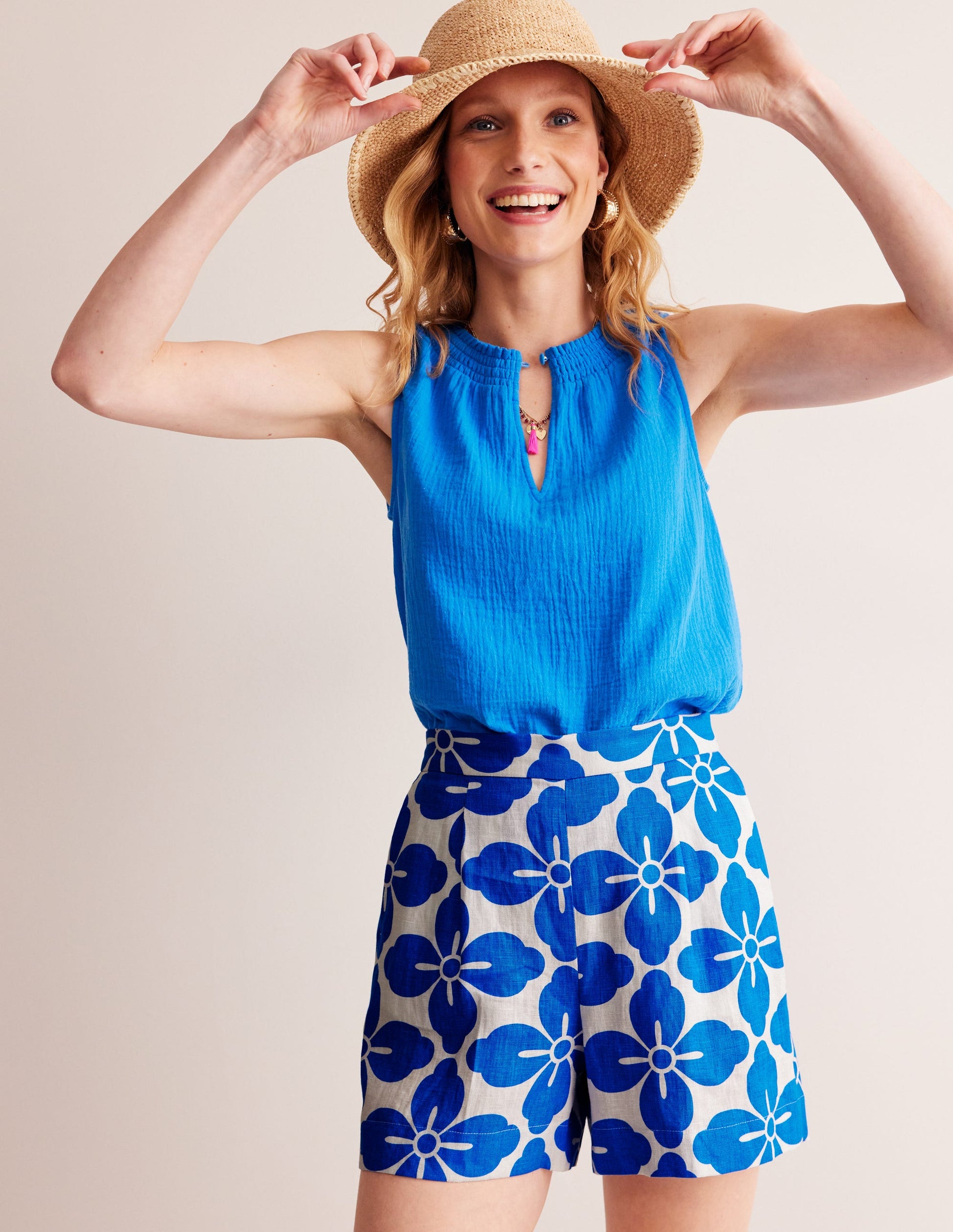 Hampstead Linen Shorts-Indigo Bunting, Floral Tile-1