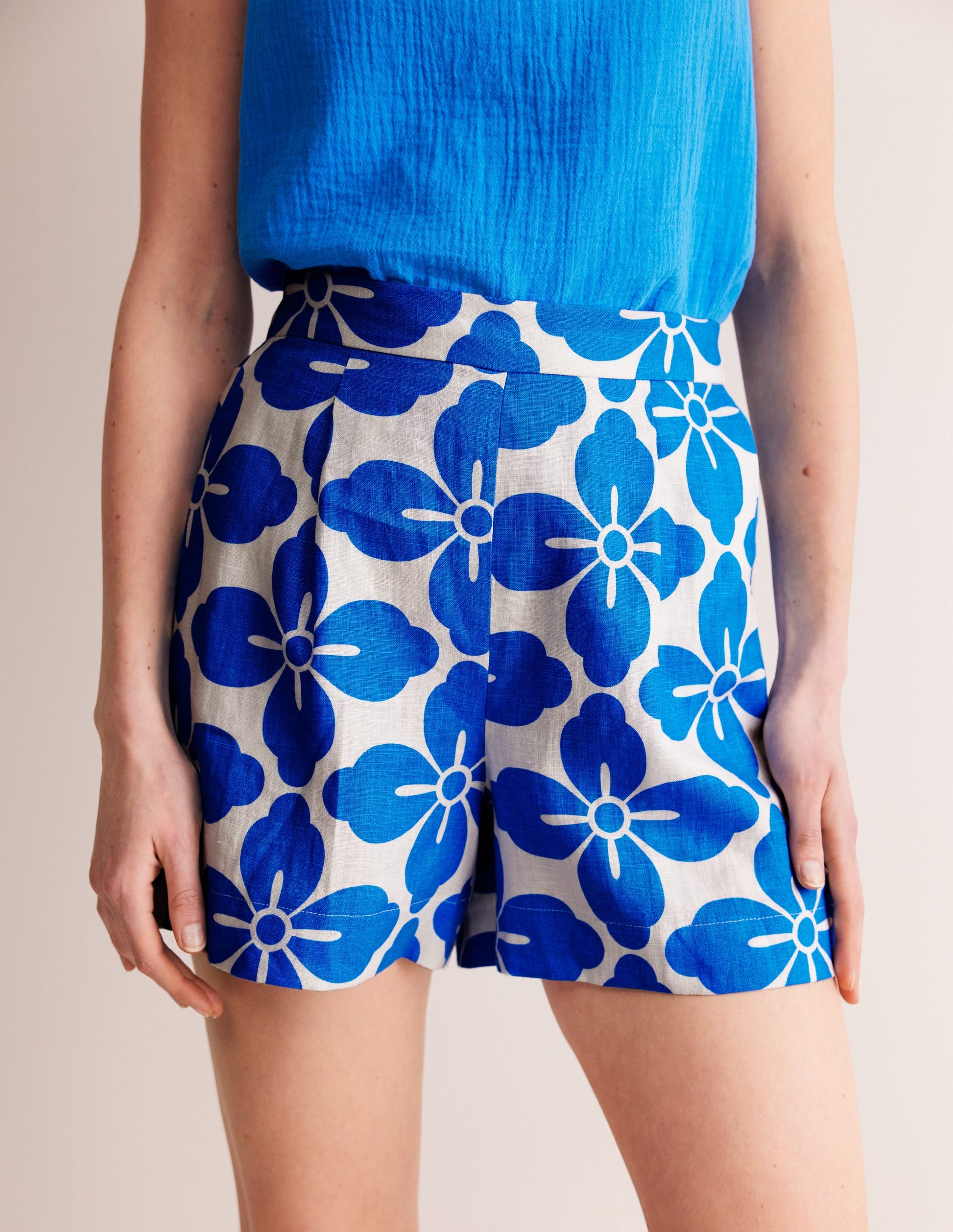 Hampstead Linen Shorts-Indigo Bunting, Floral Tile-4