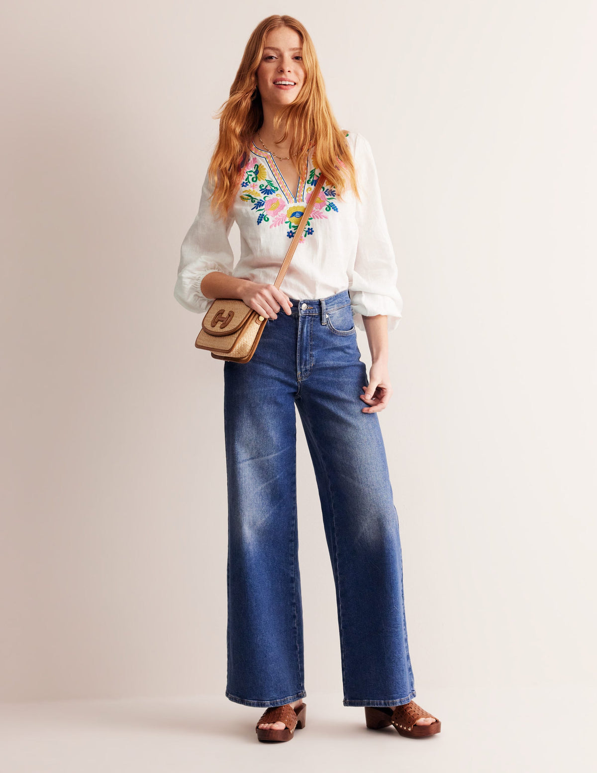 Bonnie Linen Top-White, Floral-5