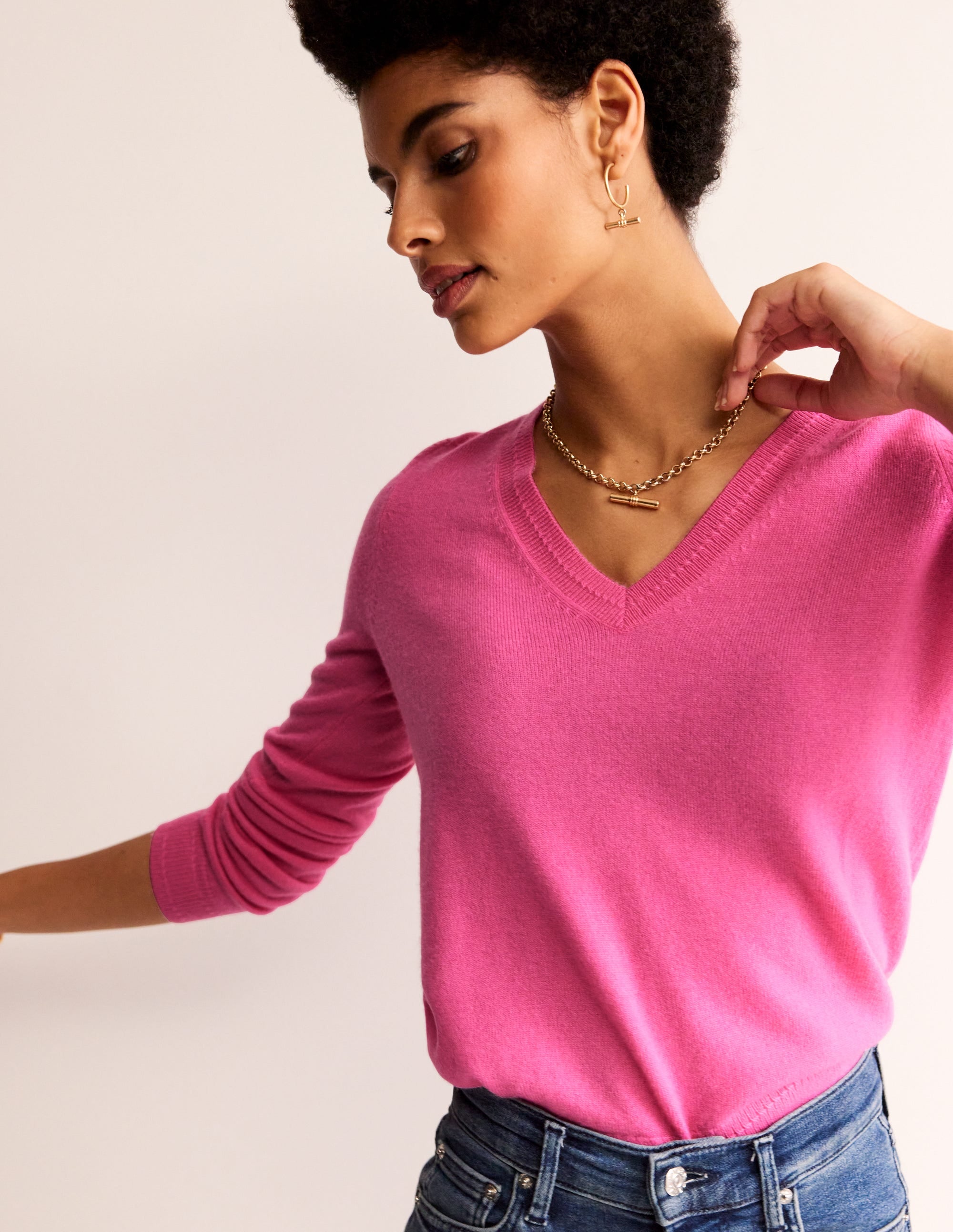 Eva Cashmere V-neck Jumper-Sangria Sunset - Image 2