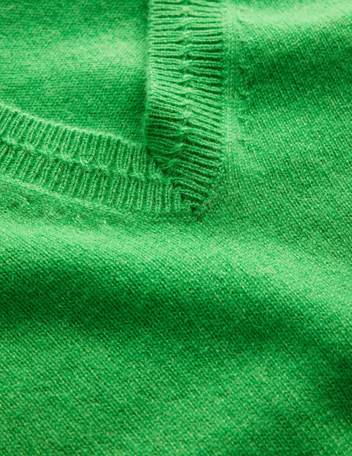 Eva Cashmere V-neck Jumper-Bright Green-6