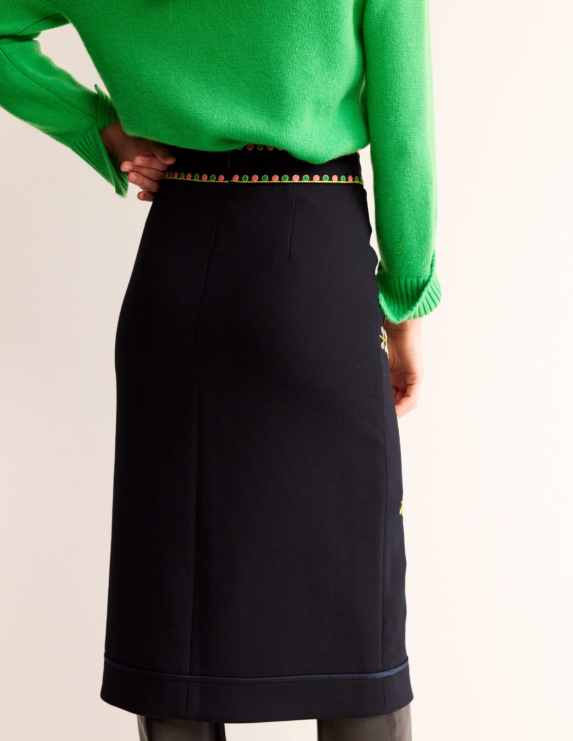 Embroidered Icon Skirt-Navy-3
