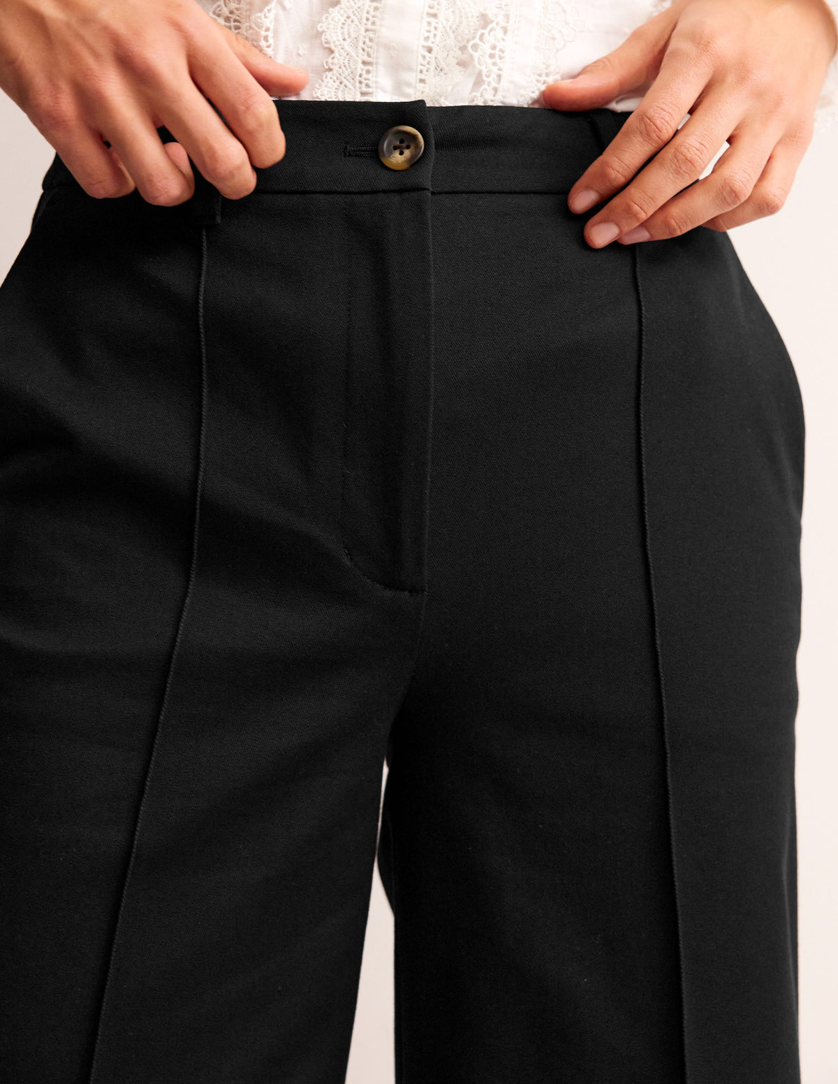 Clean Wide Crop-Black-2
