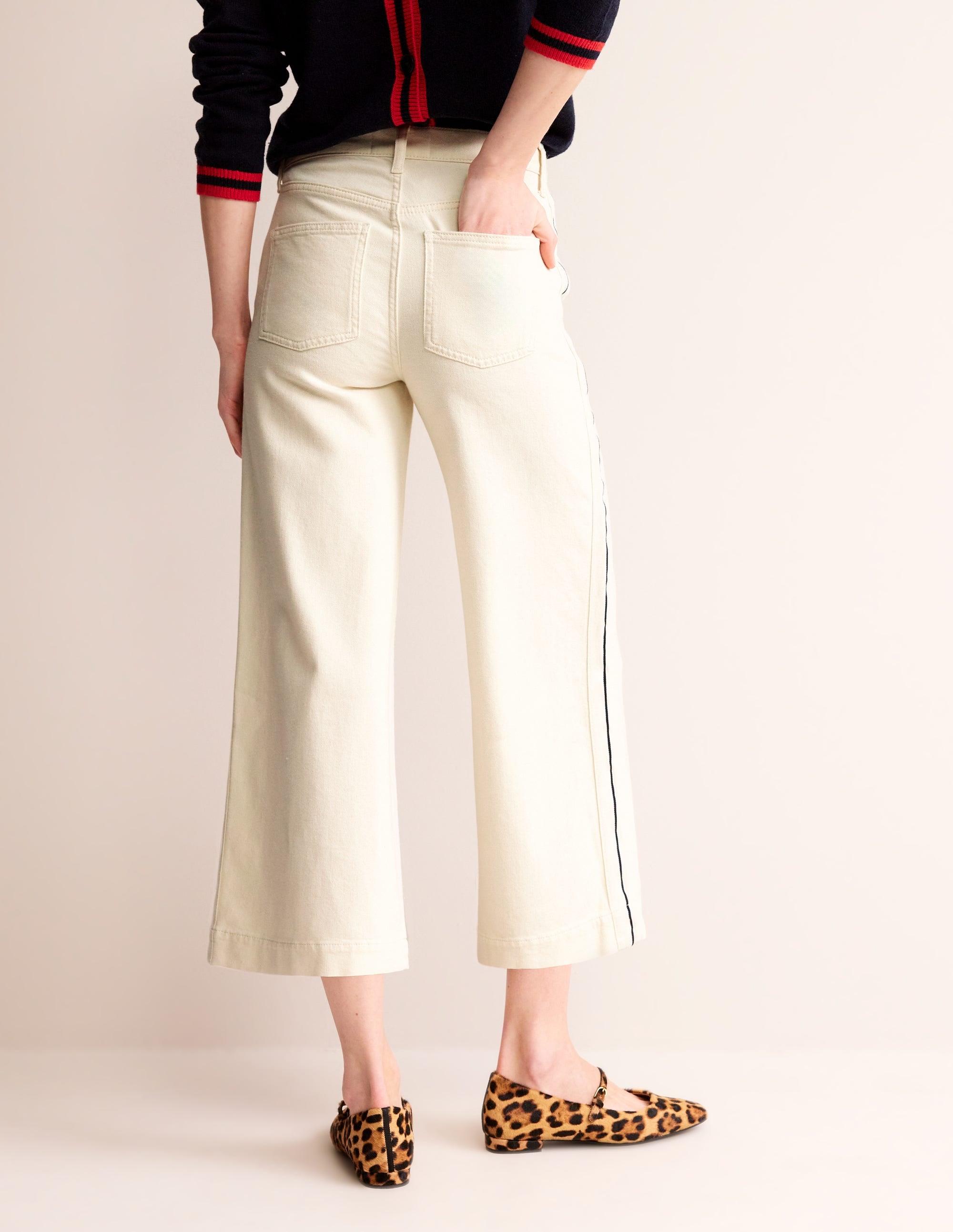 Side Stripe Wide Crop Jeans-Ecru - Image 4