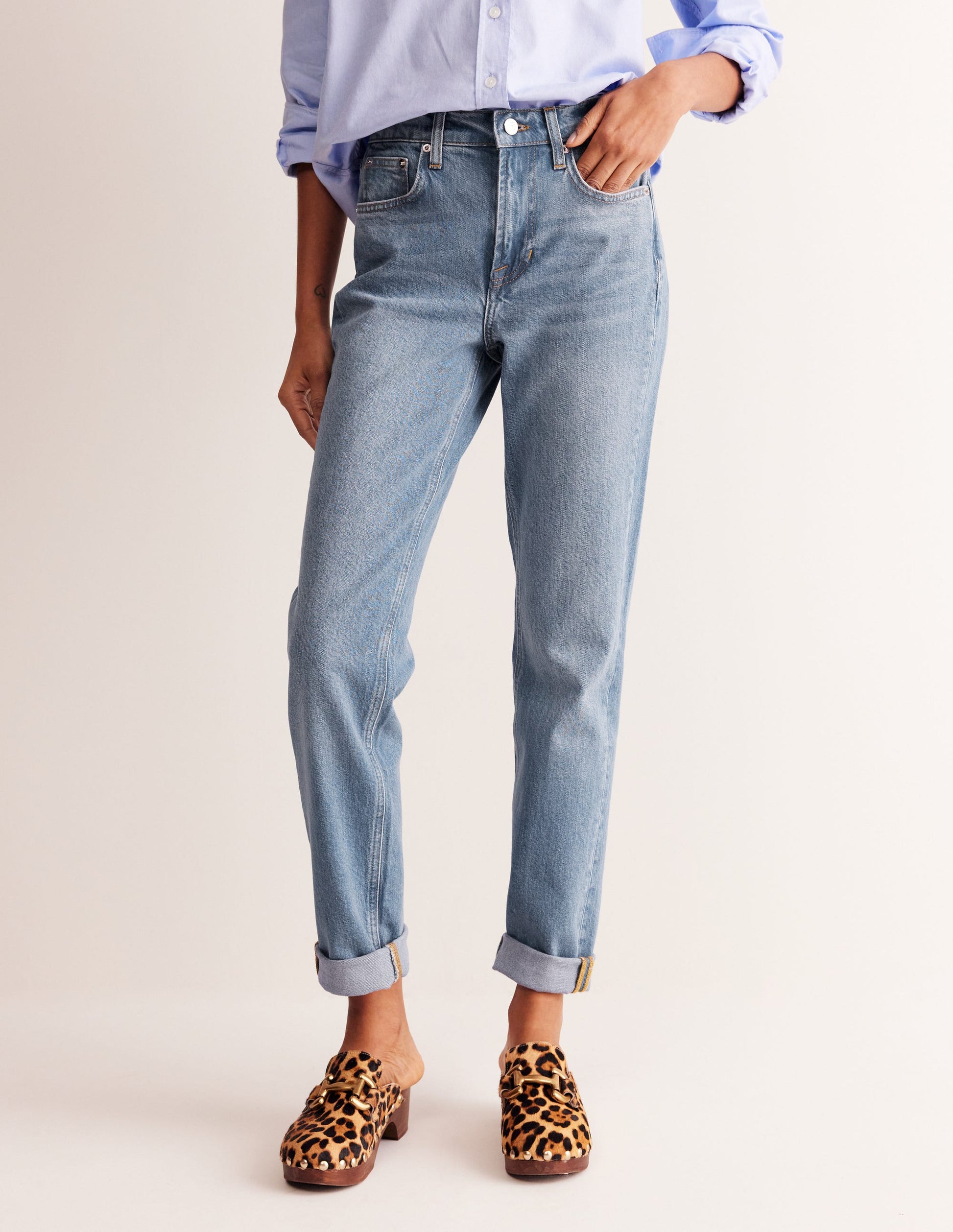Girlfriend Jeans-Light Vintage-4