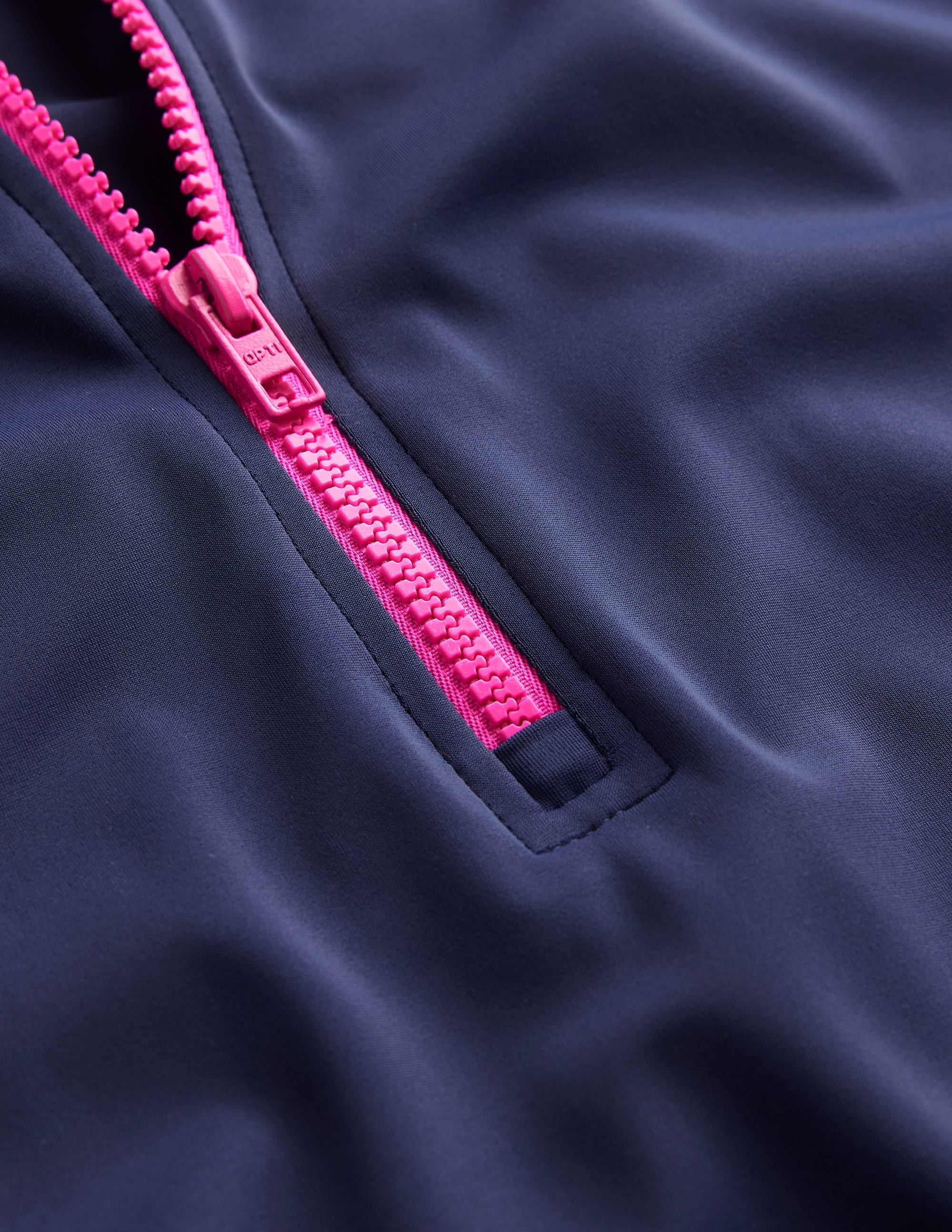 Piped Raglan Rash Vest-Navy/ Super Pink Colourblock - Image 6