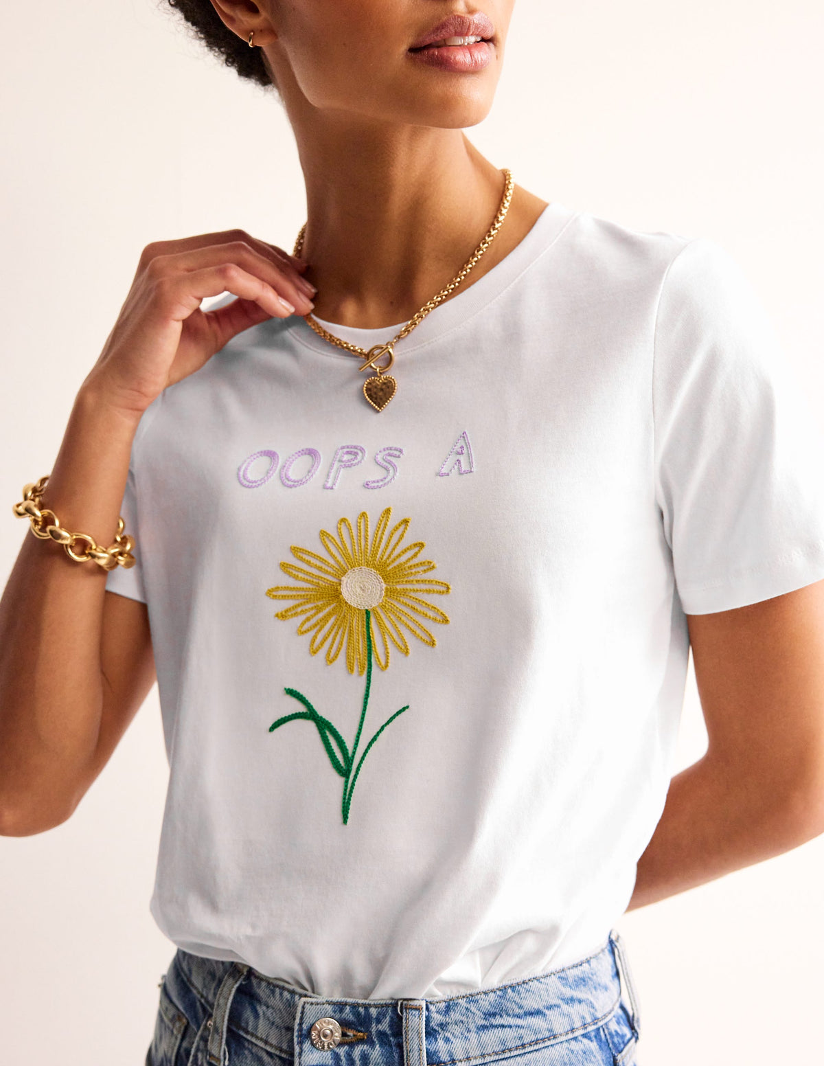 Rosa Embroidered T-Shirt-White, Oops A Daisy - Image 2