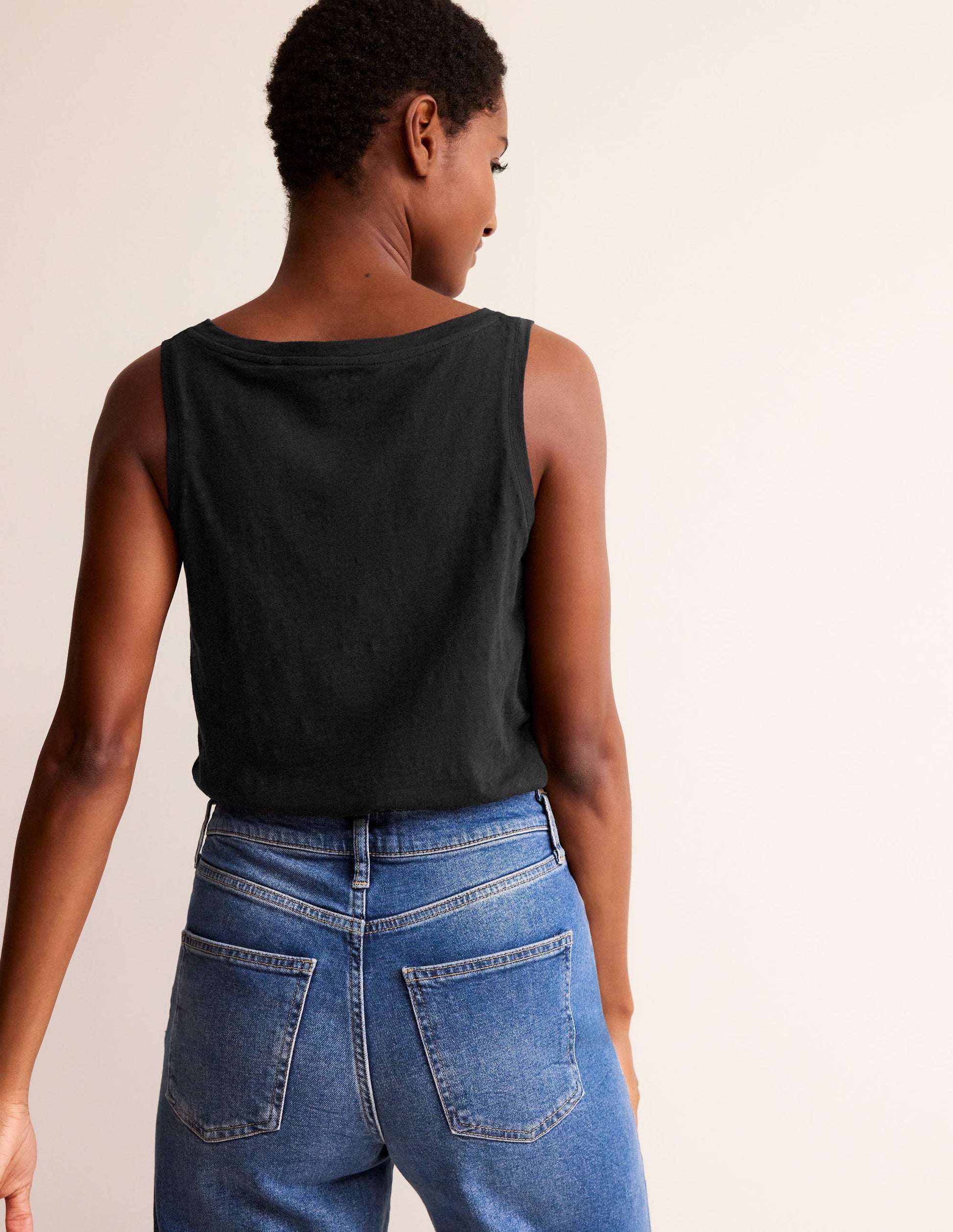 Regular V-Neck Slub Vest-Black-4