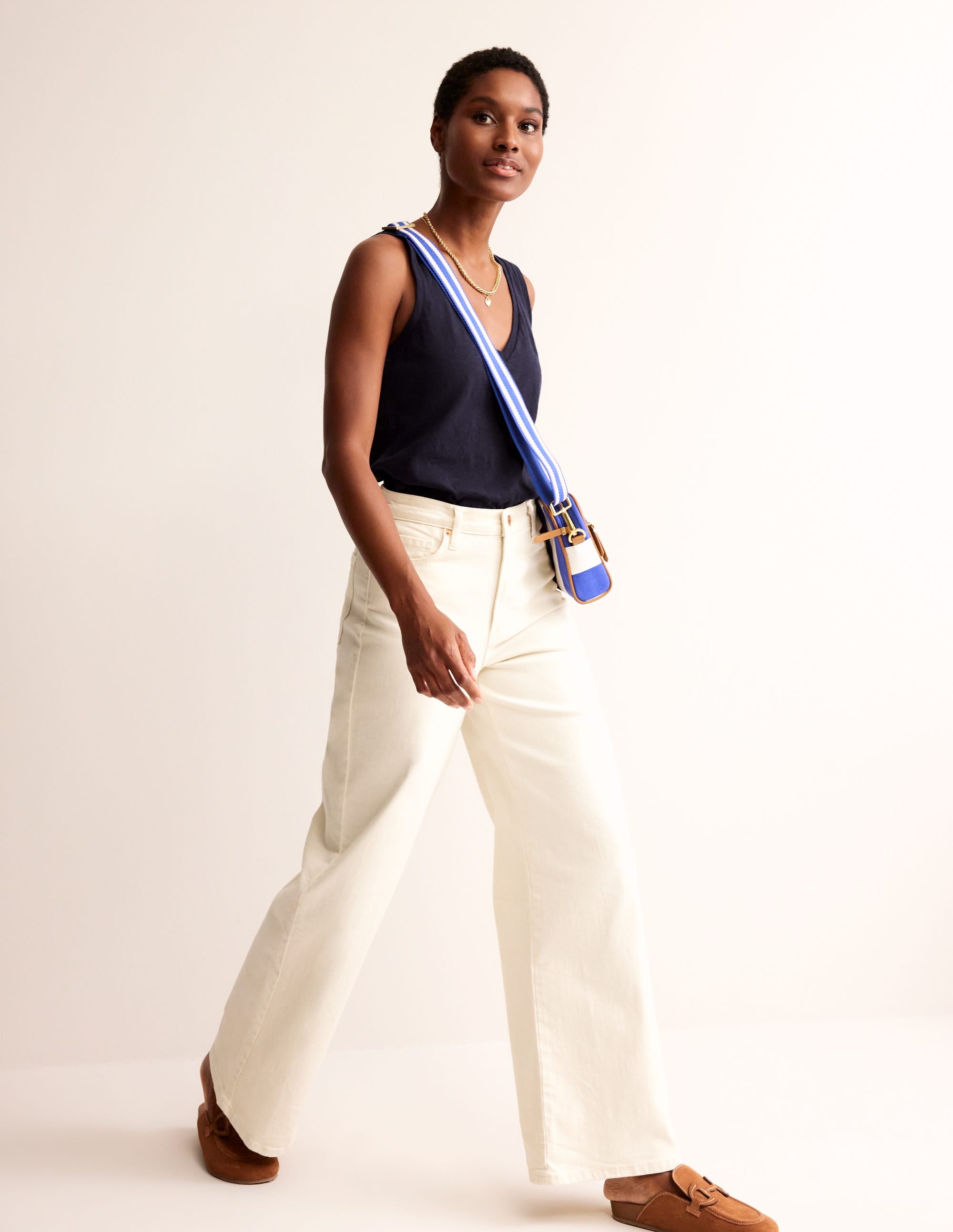 Regular V-Neck Slub Vest-Navy - Image 4