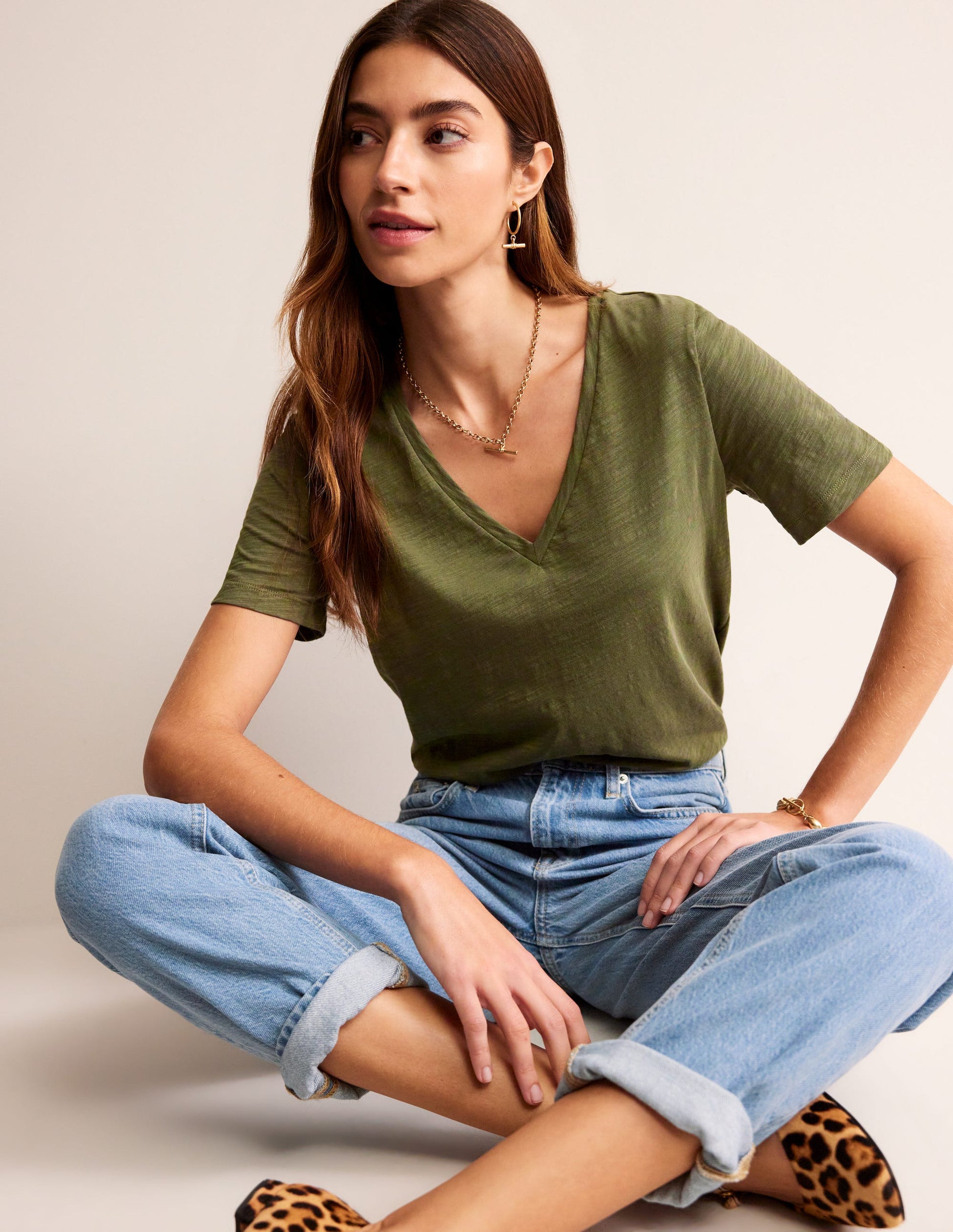 Regular V-Neck Slub T-shirt-Oregano-1