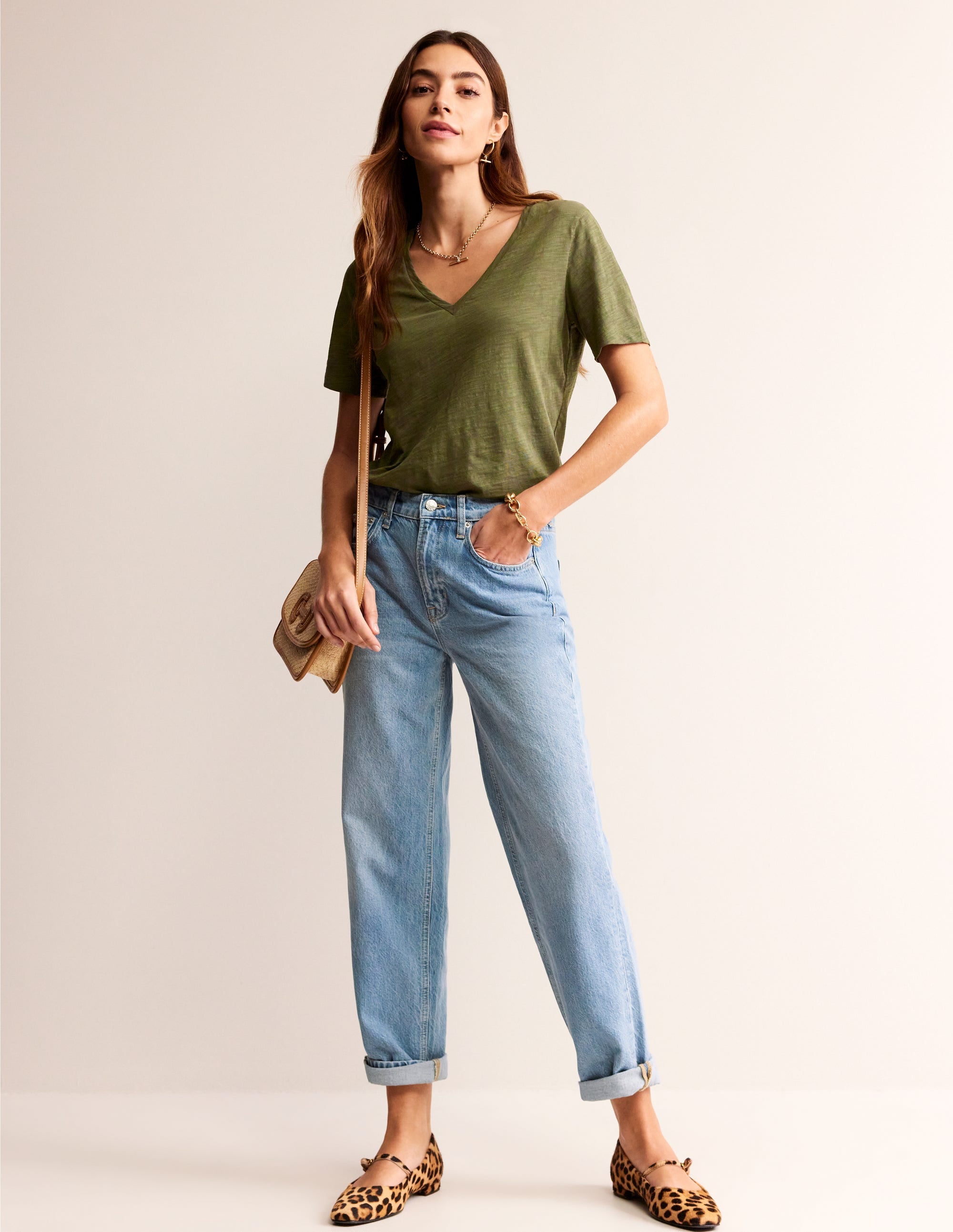 Regular V-Neck Slub T-shirt-Oregano - Image 4
