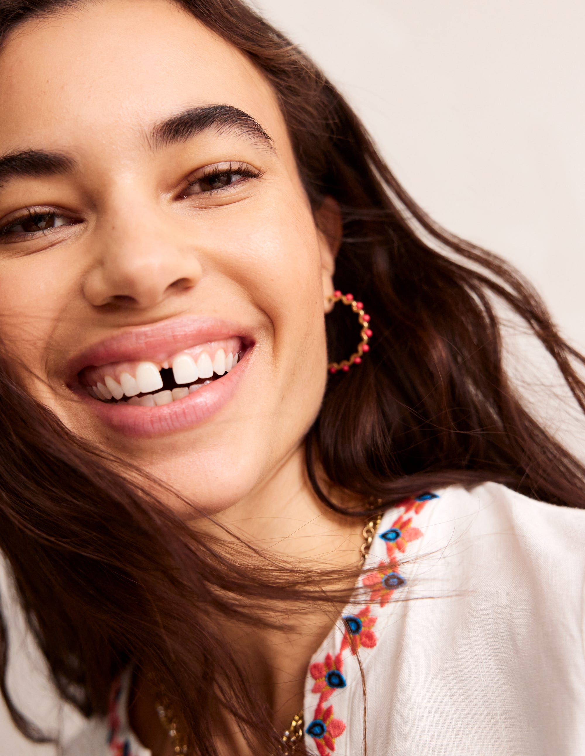 Wire Bead Hoop Earrings-Pink - Image 1
