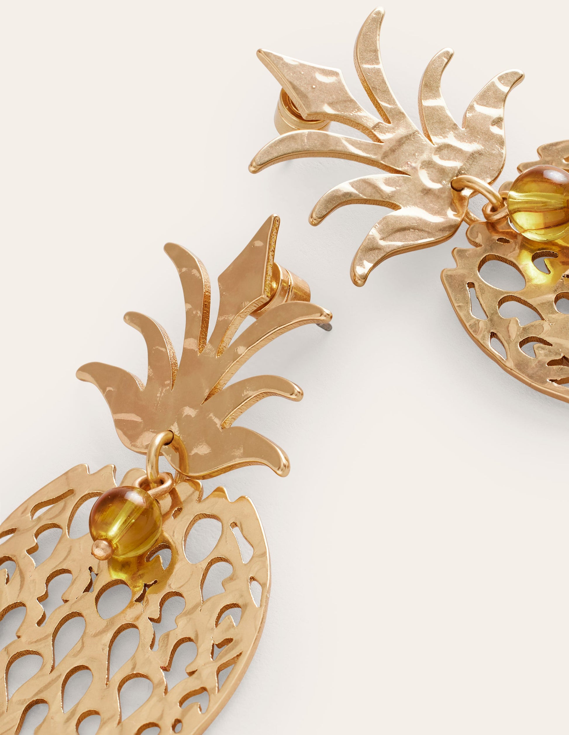 Metal Cut-Out Earrings-Pineapple-3
