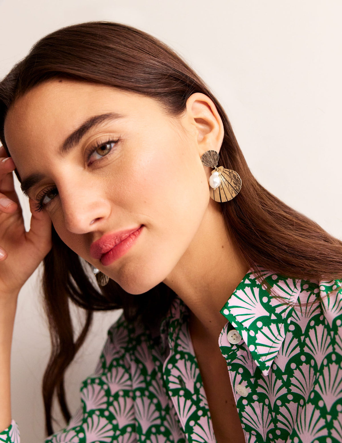 Metal Cut-Out Earrings-Shell - Image 1