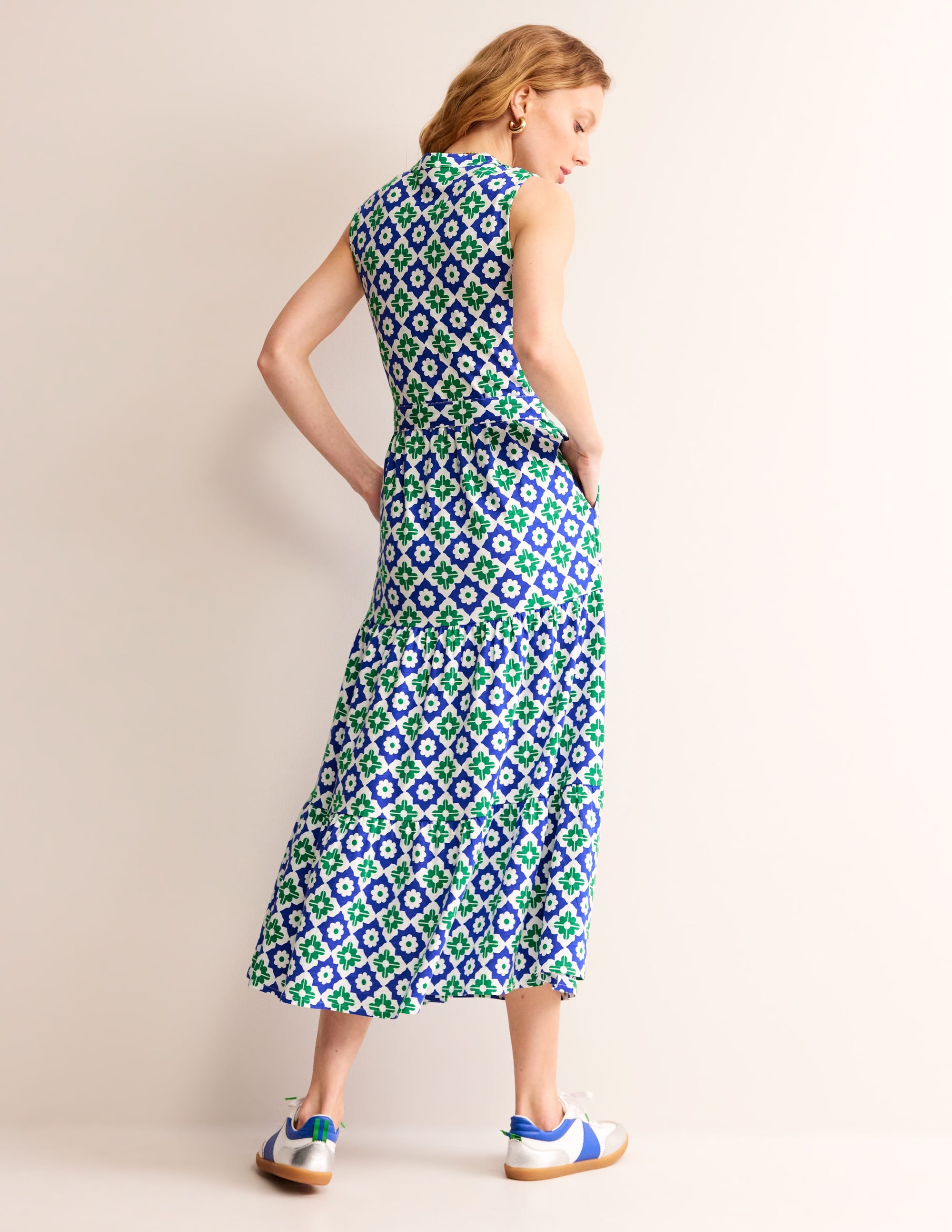 Naomi Notch Collar Maxi Dress-Green Tambourine, Geo Stamp - Image 4