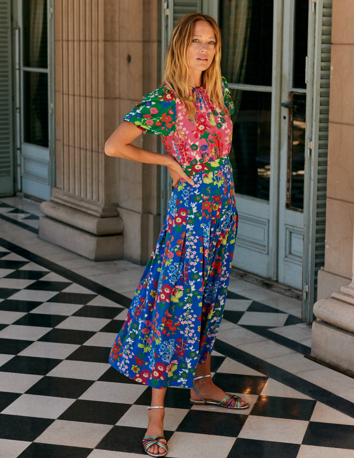 Liv Pleat Detail Midi Dress-Multi, Wildflower Cluster - Image 5