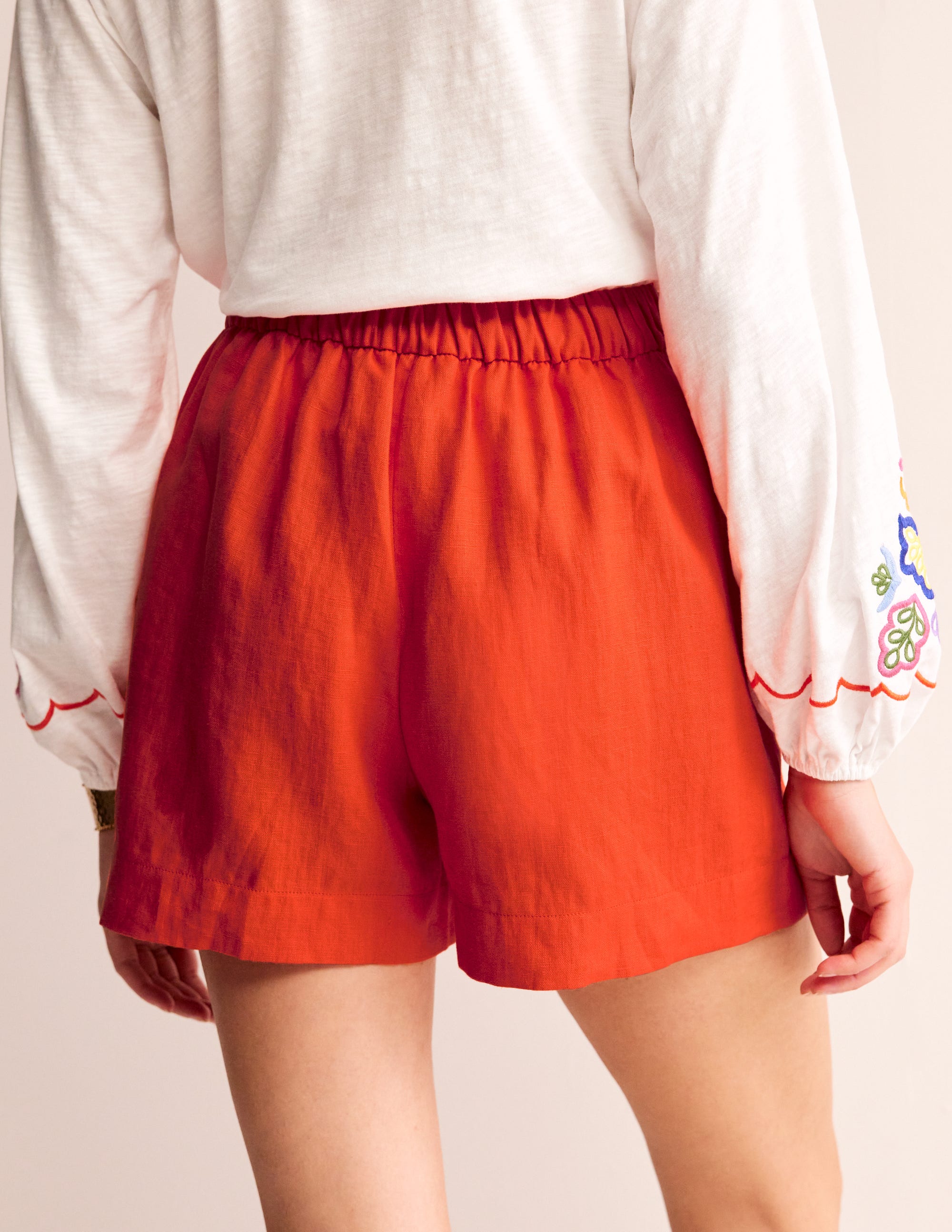 Hampstead Linen Shorts-Mandarin Orange - Image 3
